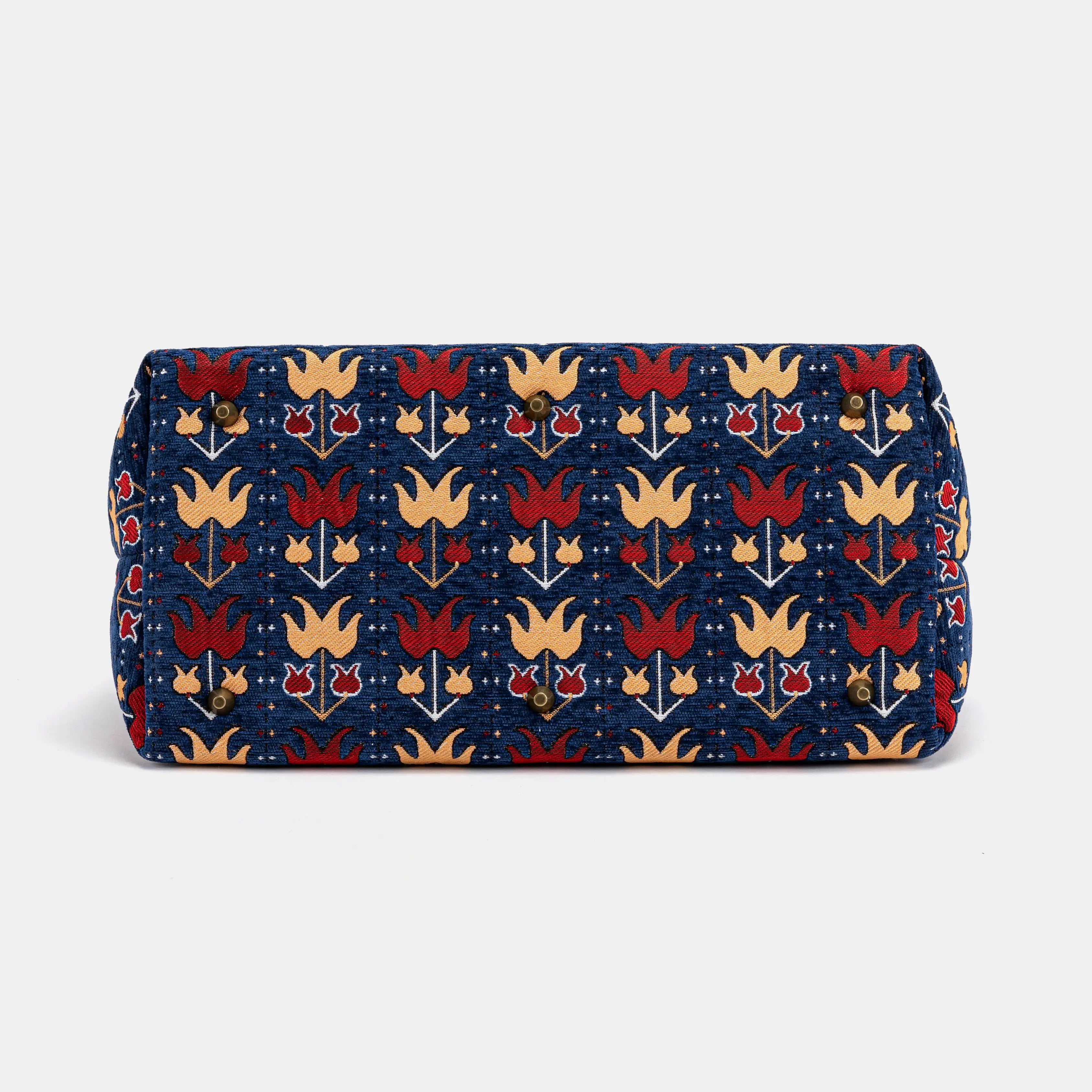 Poppy Bloom Mary Poppins Weekender bottom