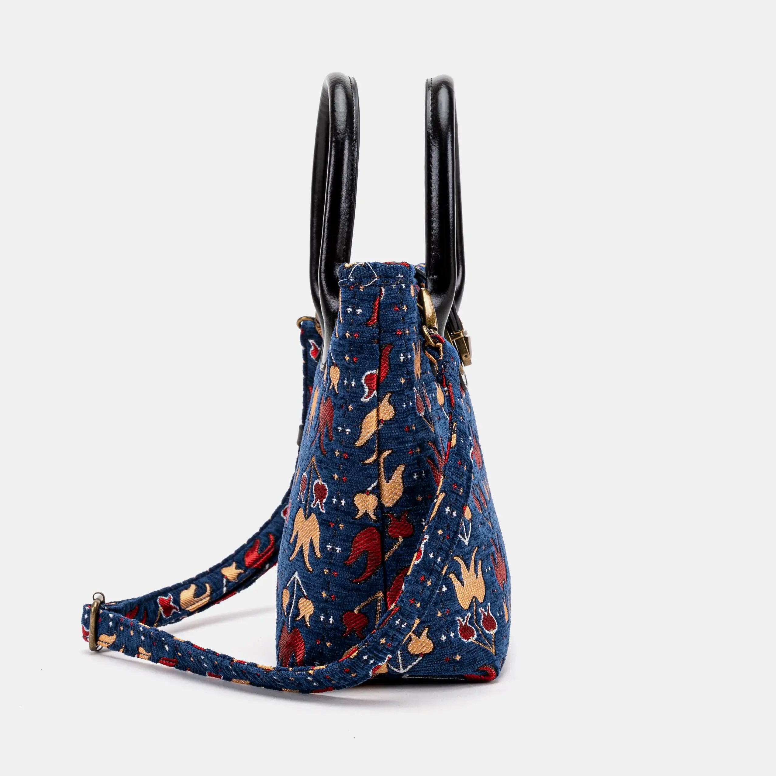Poppy Bloom Tuck Lock Carpet Satchel Carpetbag of America side