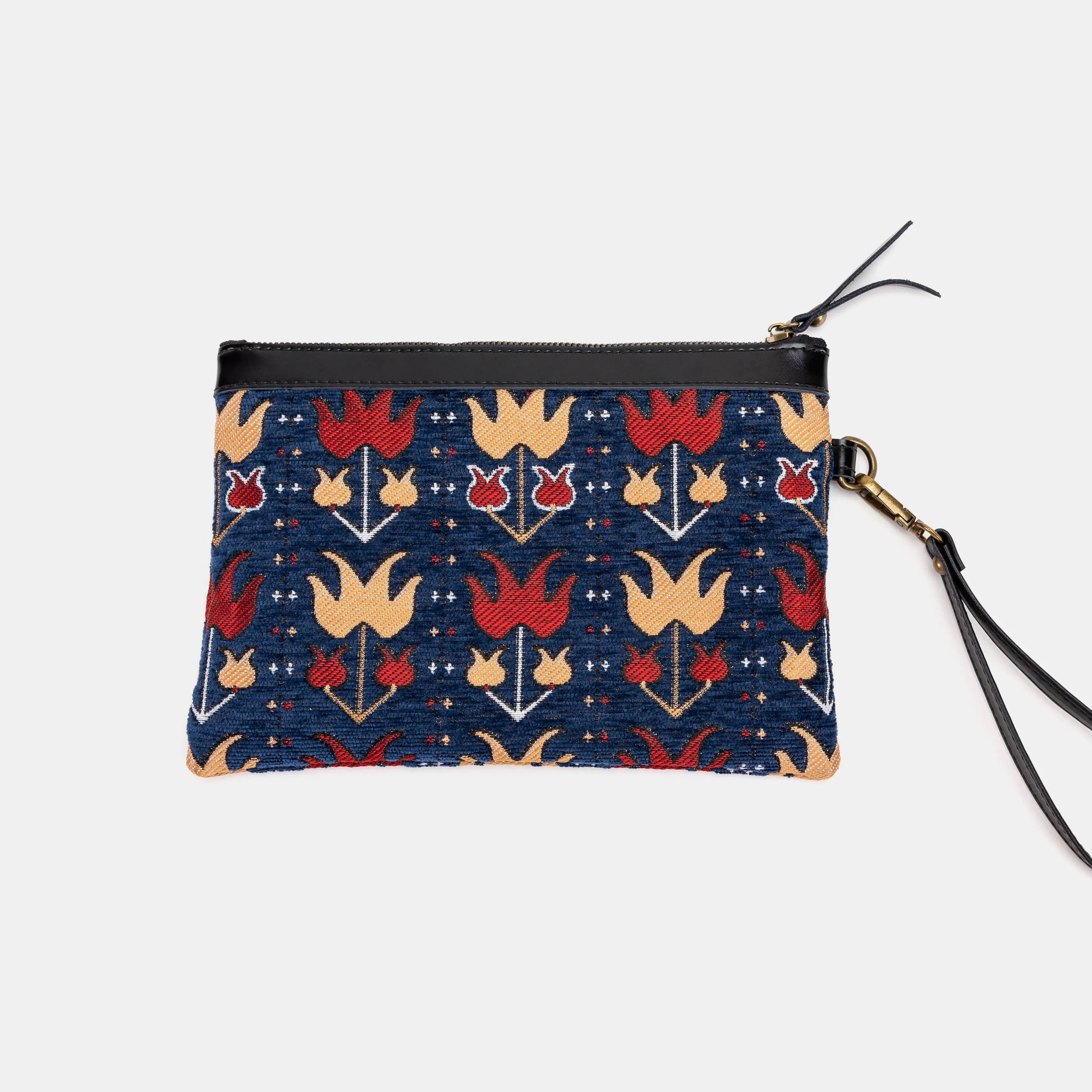 Poppy Bloom Wristlet Clutch Carpetbag of America back