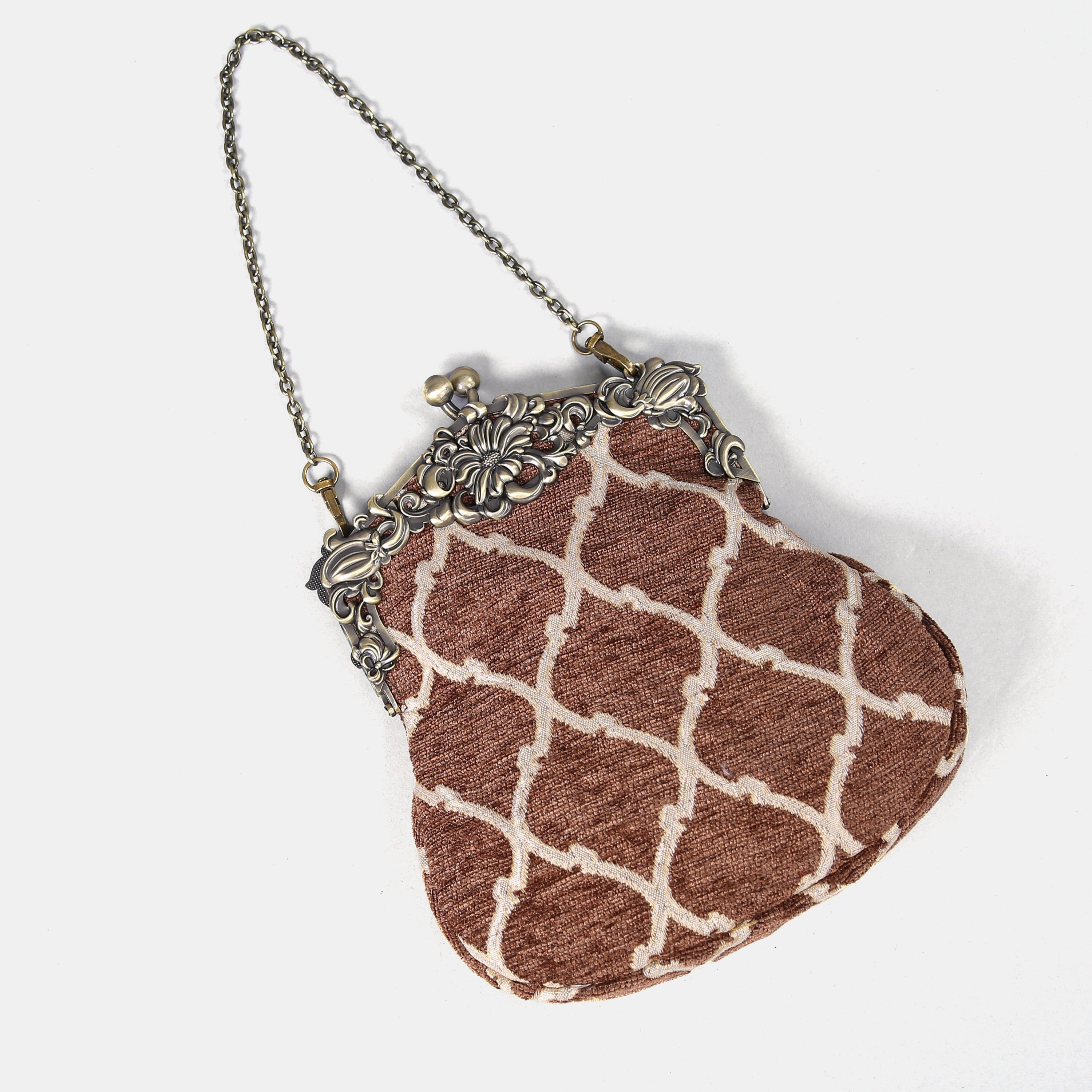 Quartz Cocoa Chatelaine Purse Large carpet bag of America lay flat