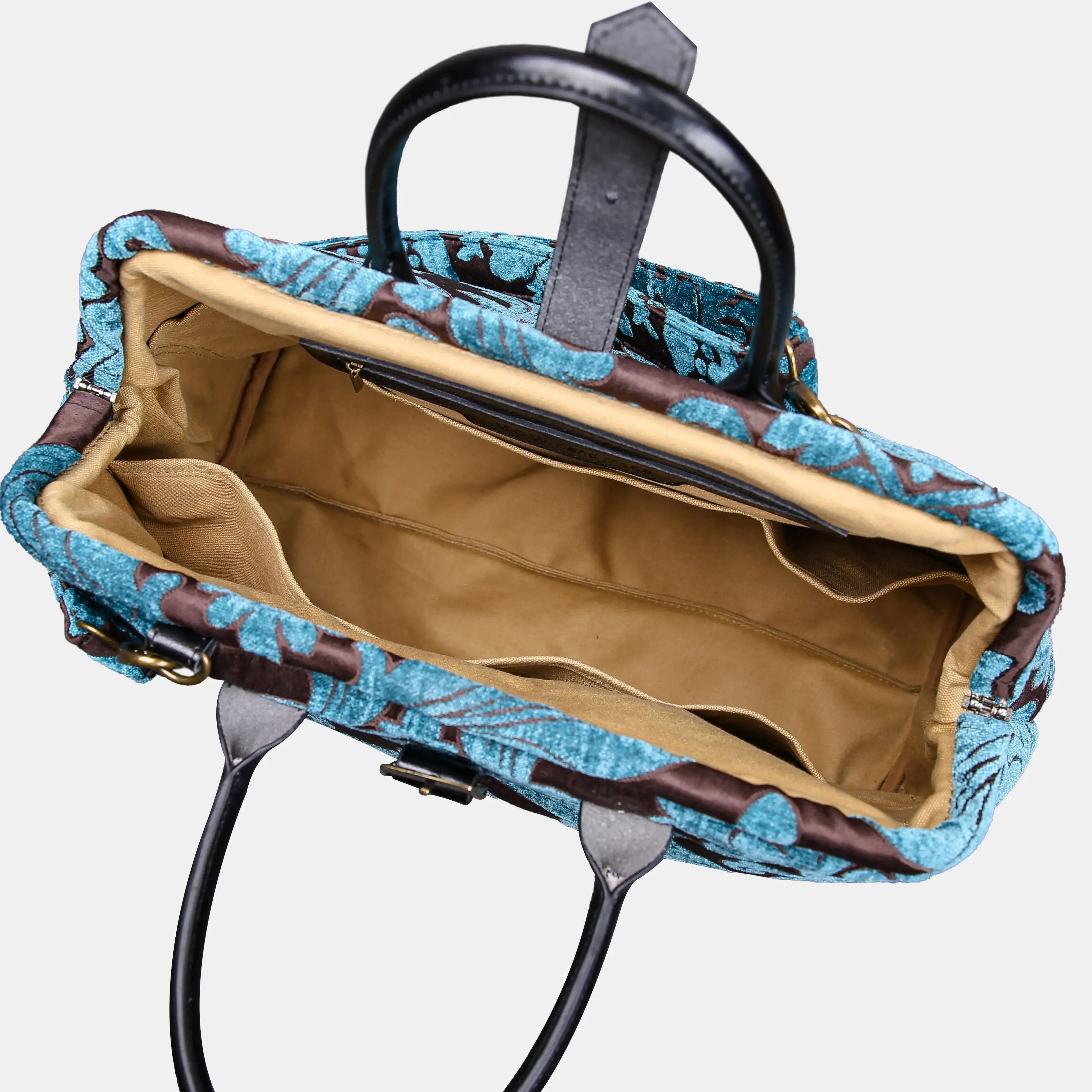 Queen Azure Blue Mary Poppins Weekender Carpetbag of America open