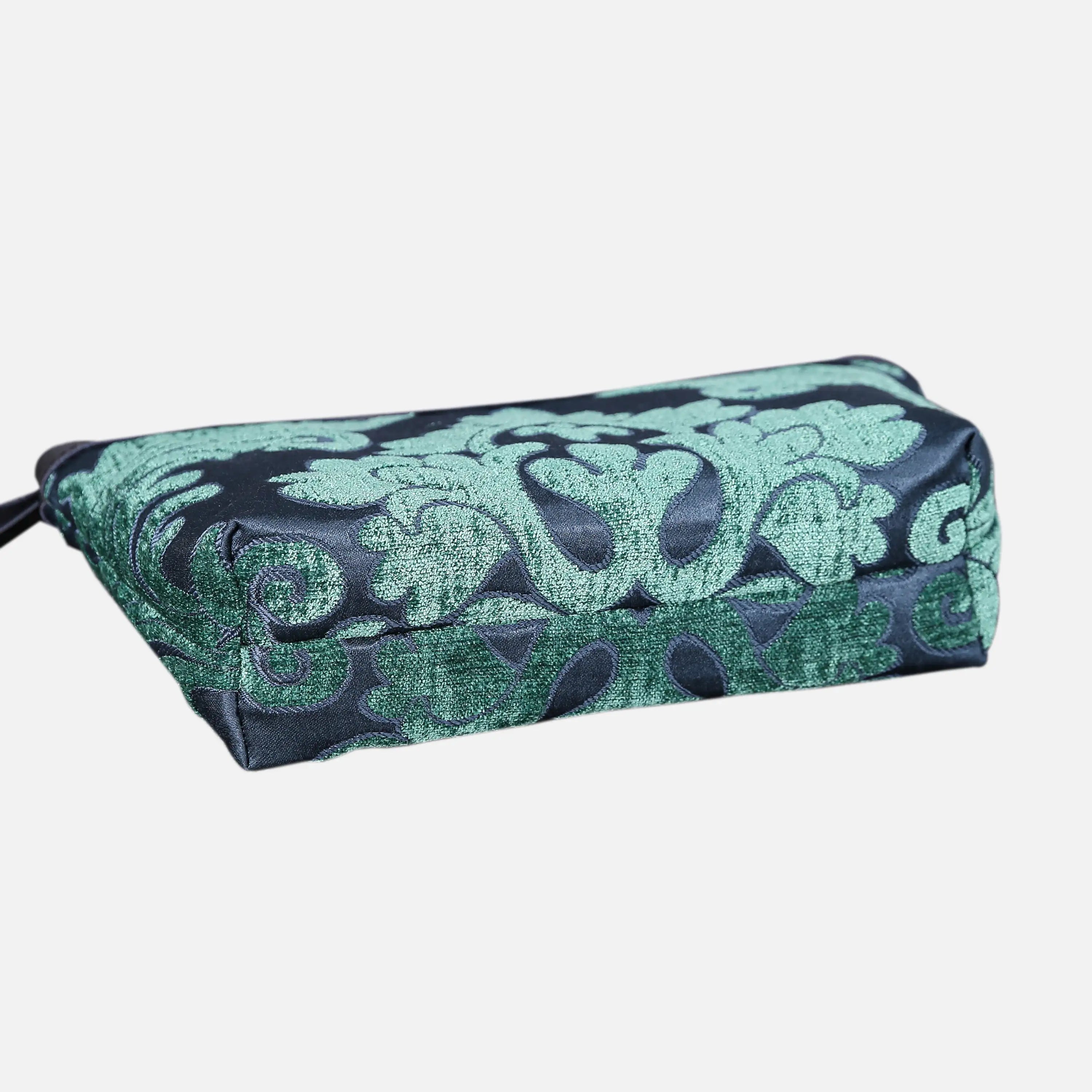 Queen Hunter Green Carpet Makeup Bag carpet bag MCW Handmade of America bottom