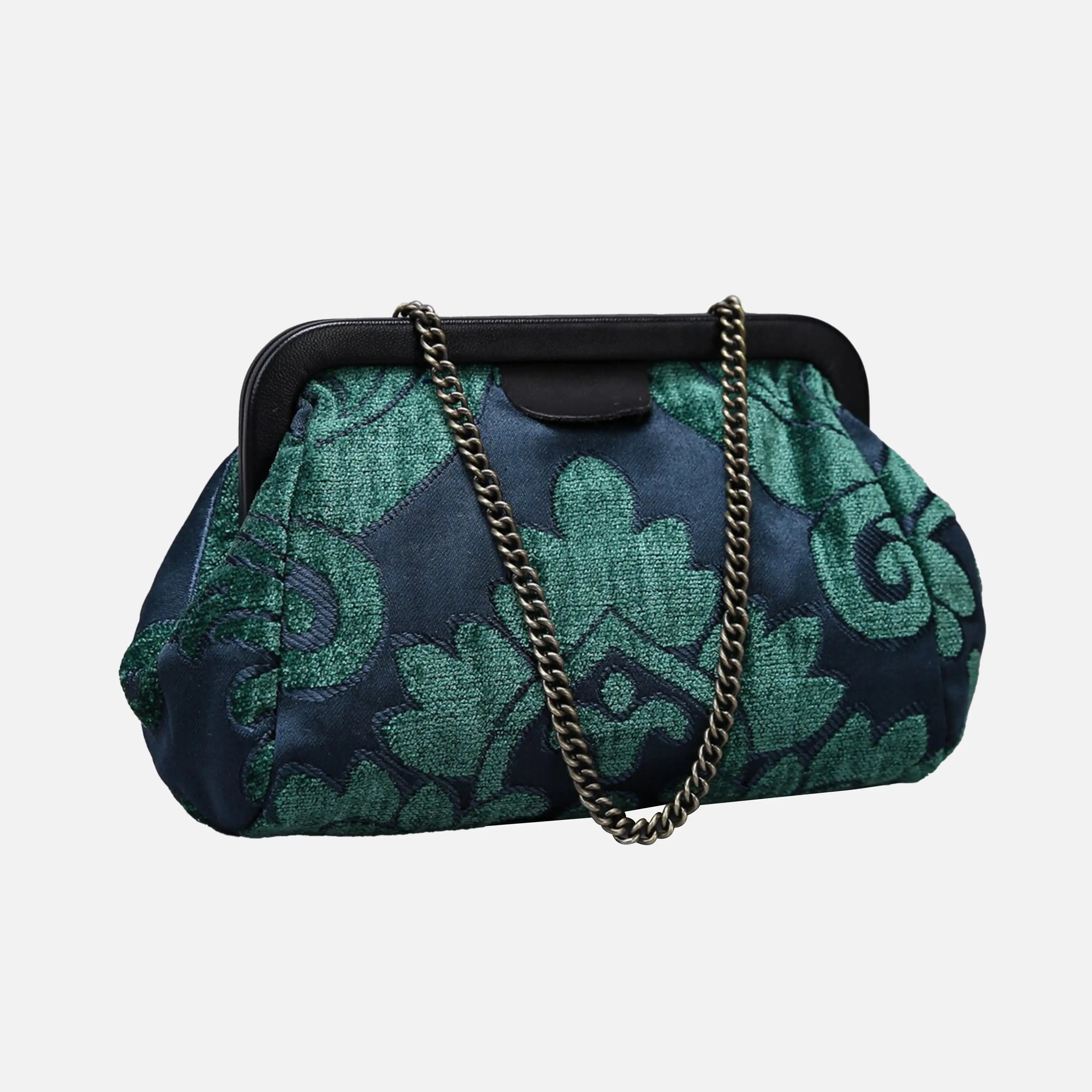 Queen Hunter Green carpet bag of America front