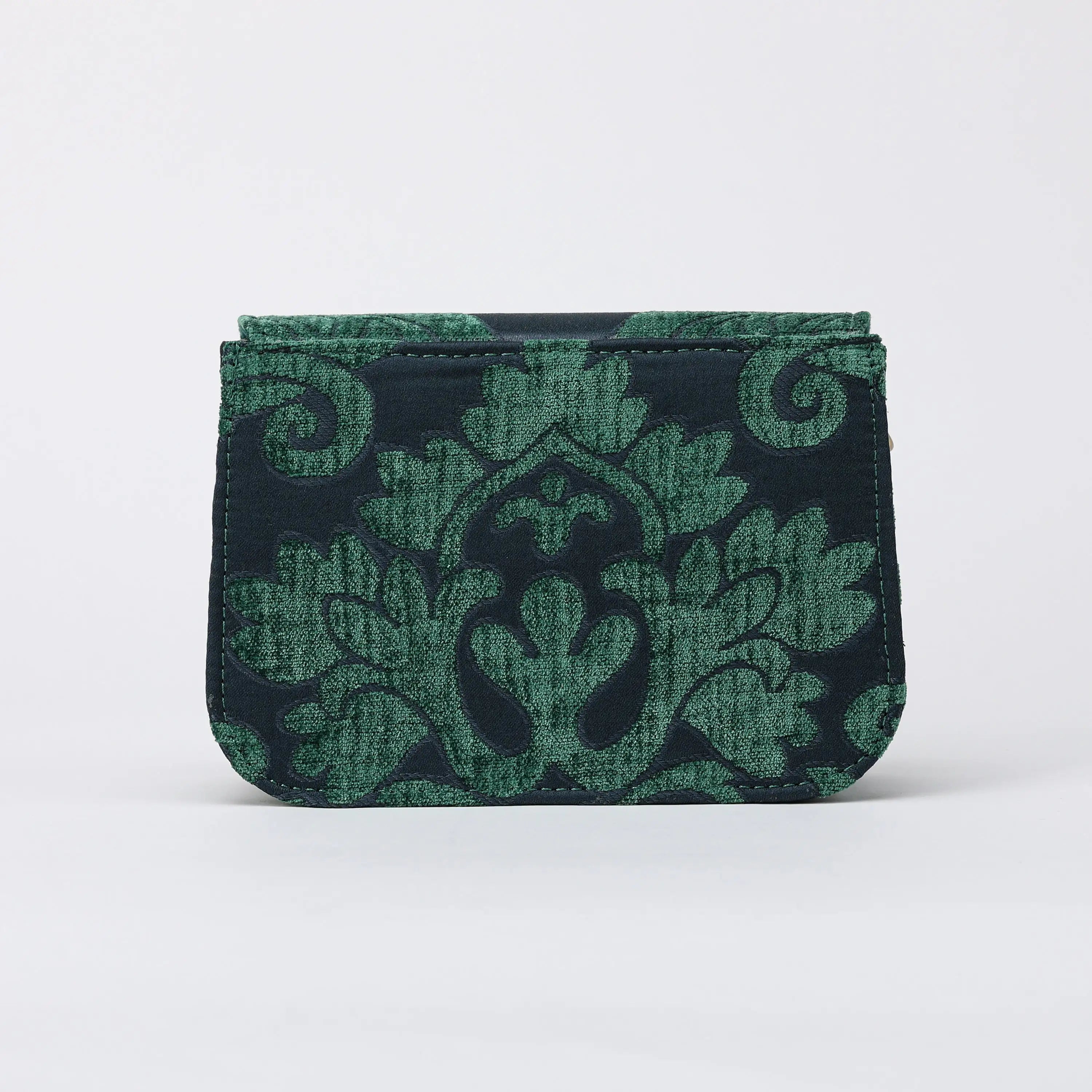 Queen Hunter Green Flap Crossbody Bag carpet bag of America back