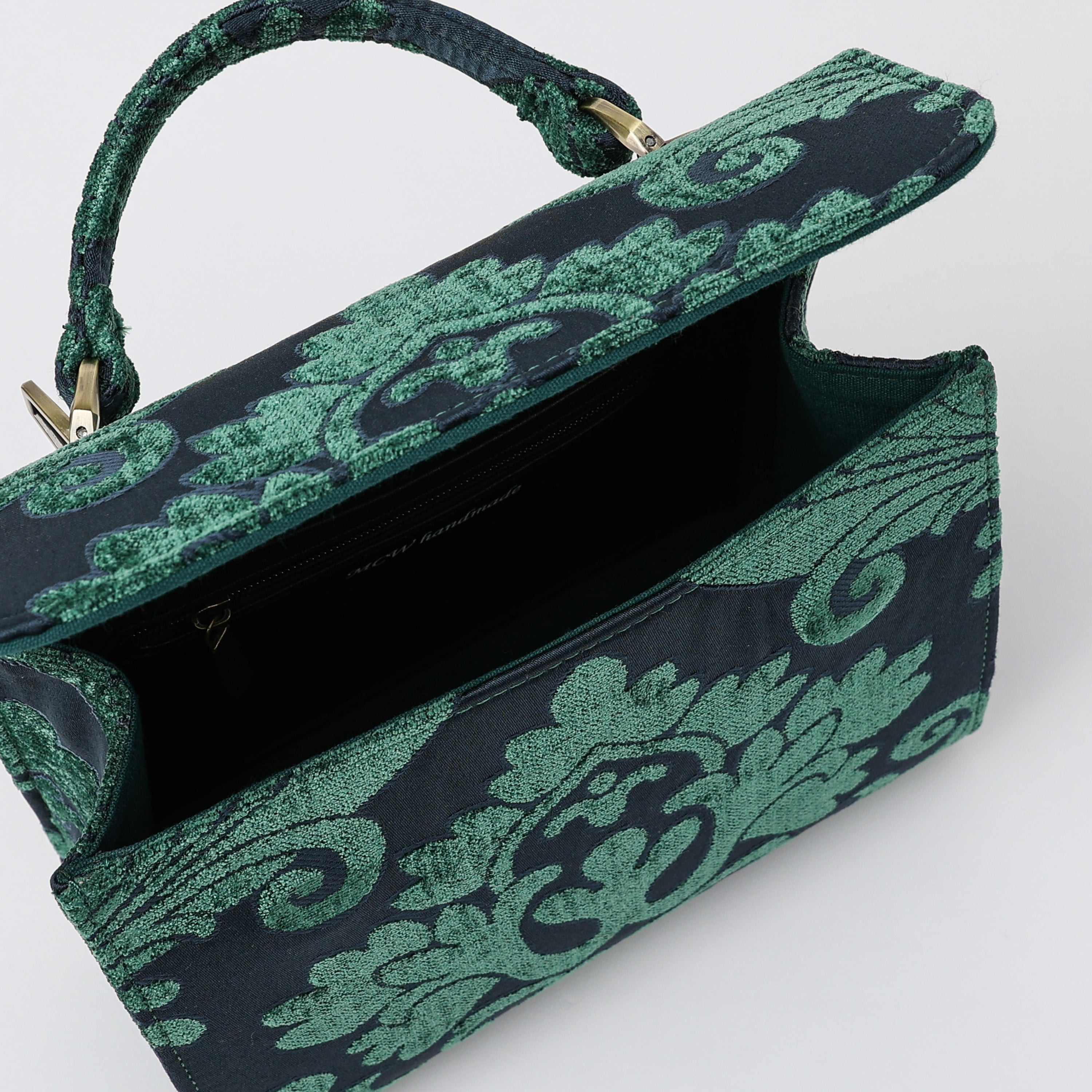 Queen Hunter Green Flap Satchel Carpetbag of America opening