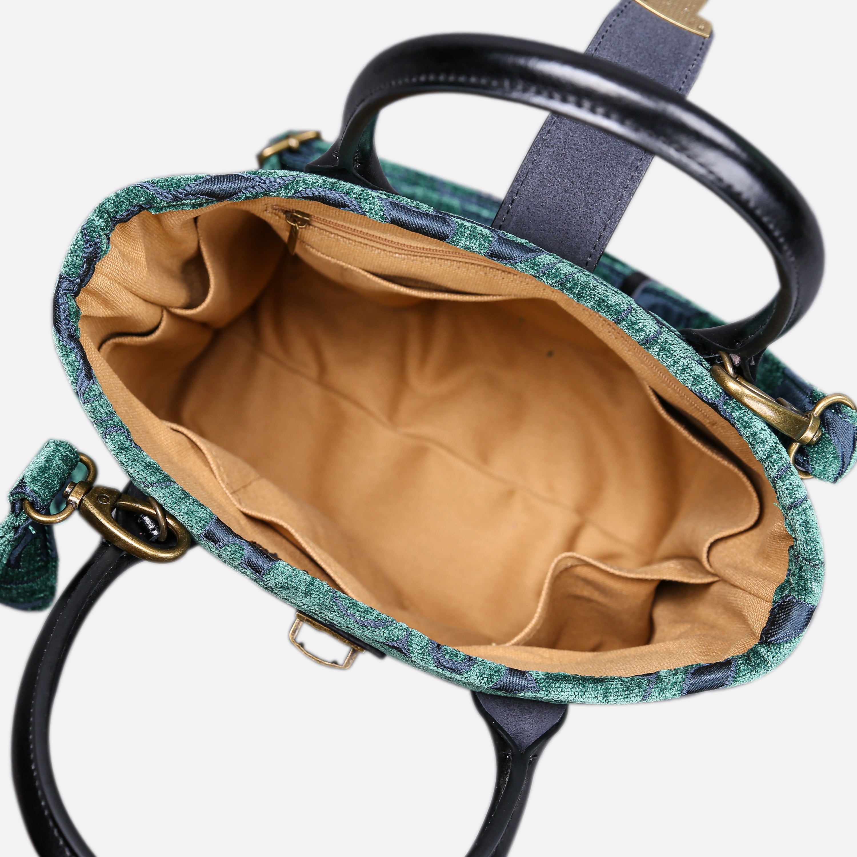 Queen Hunter Green Tuck Lock Carpet Satchel carpet bag MCW Handmade of America inside