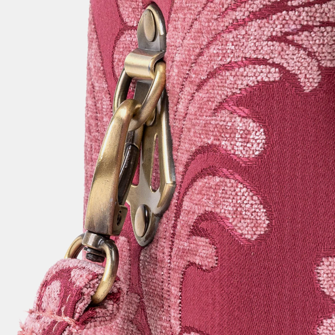 Queen Rose Pink Clara Medium Train Case Purse of America clasp