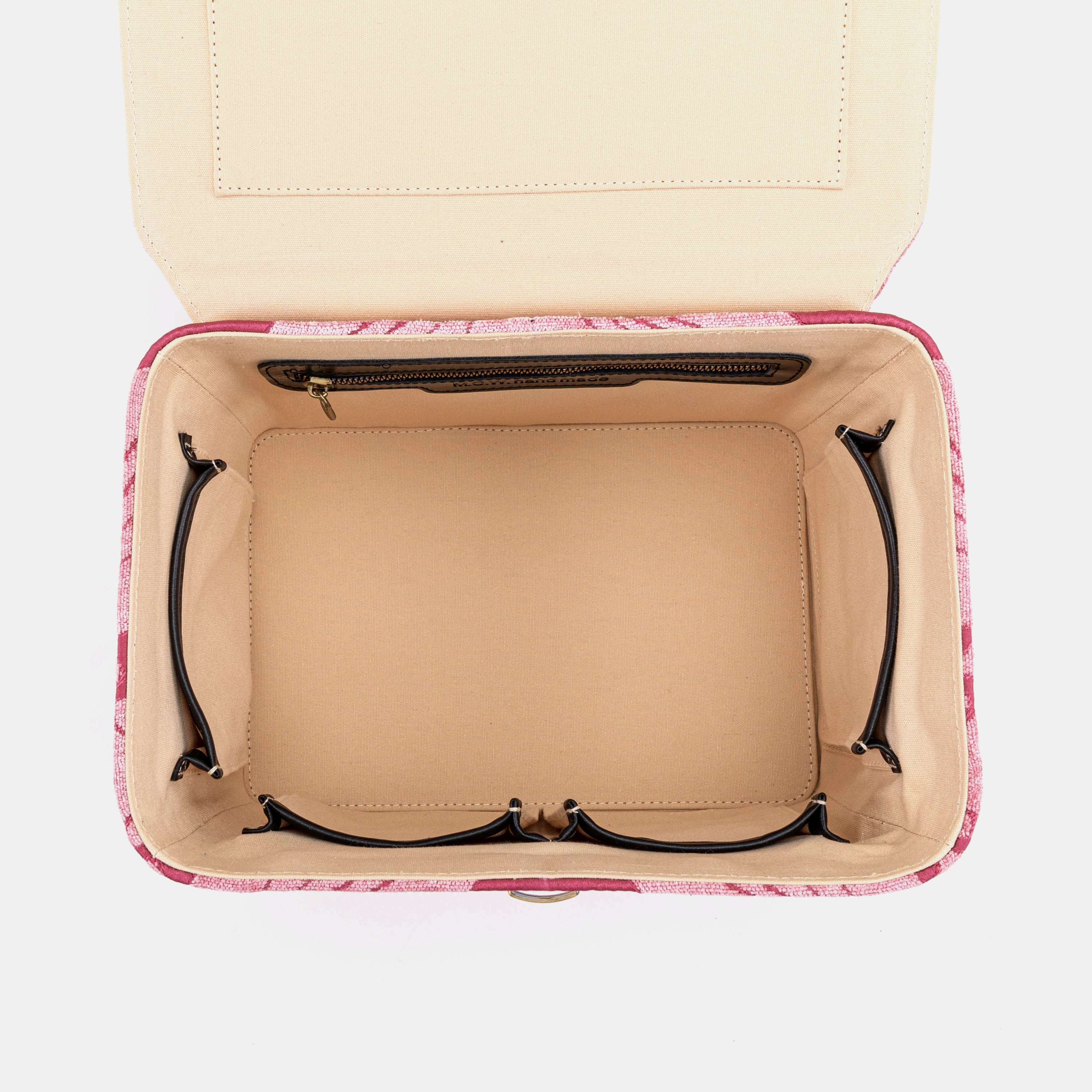 Queen Rose Pink Josephine Large Train Case of America inside