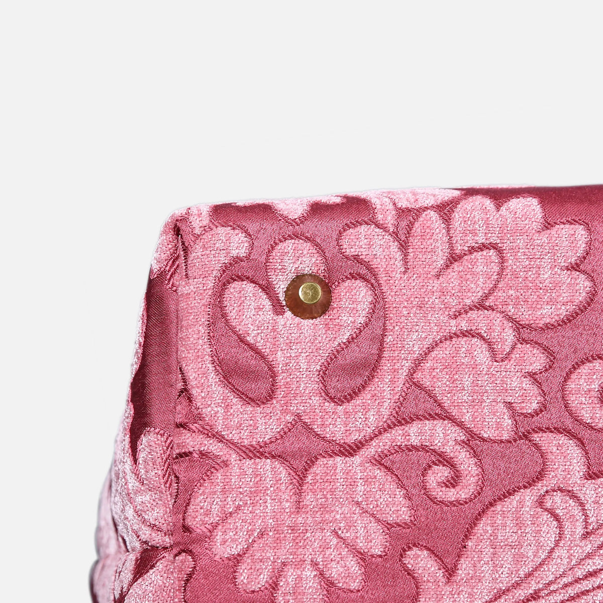 Queen Rose Pink Mary Poppins Weekender Carpetbag of America bottom