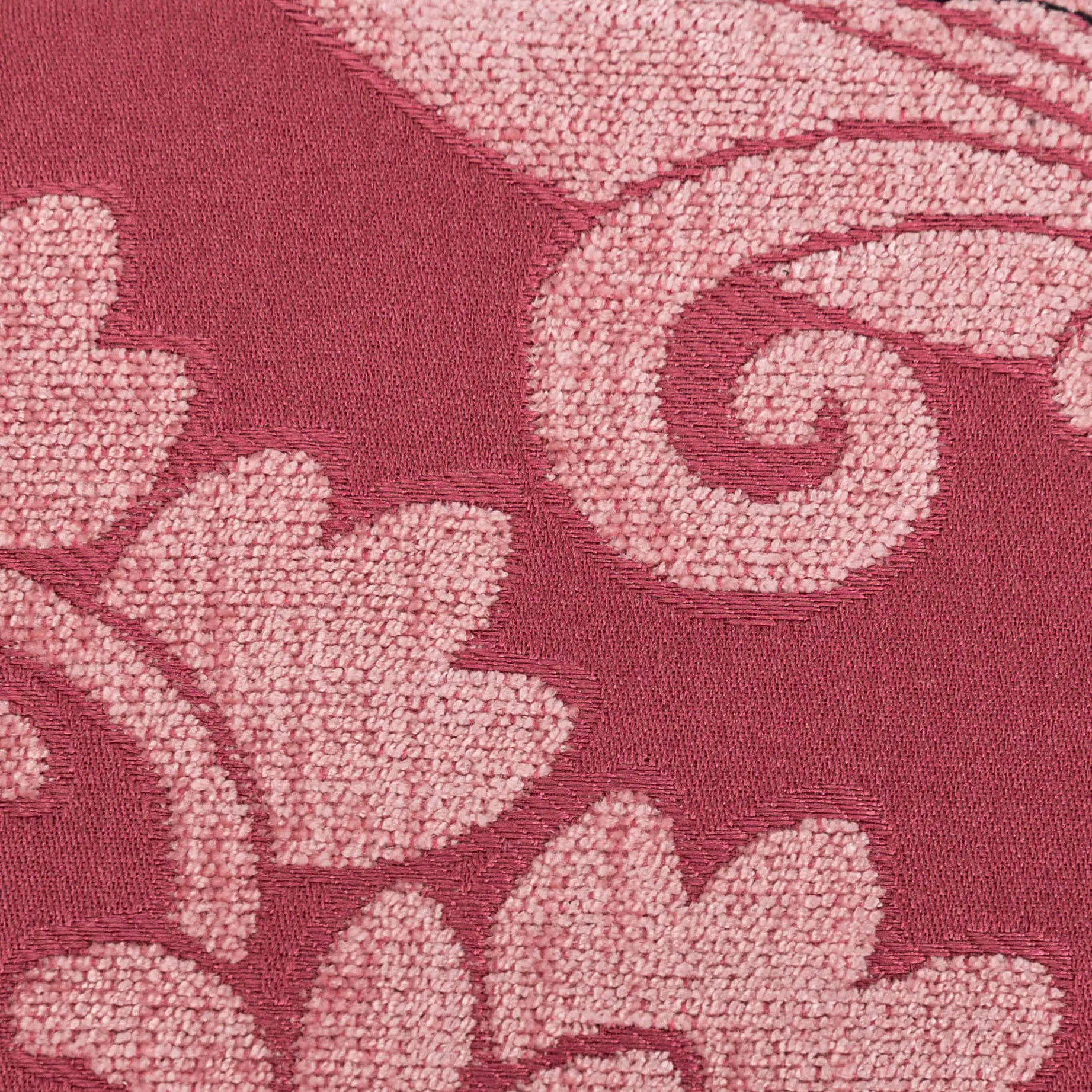 Queen Rose Pink Passport Cover of America detail