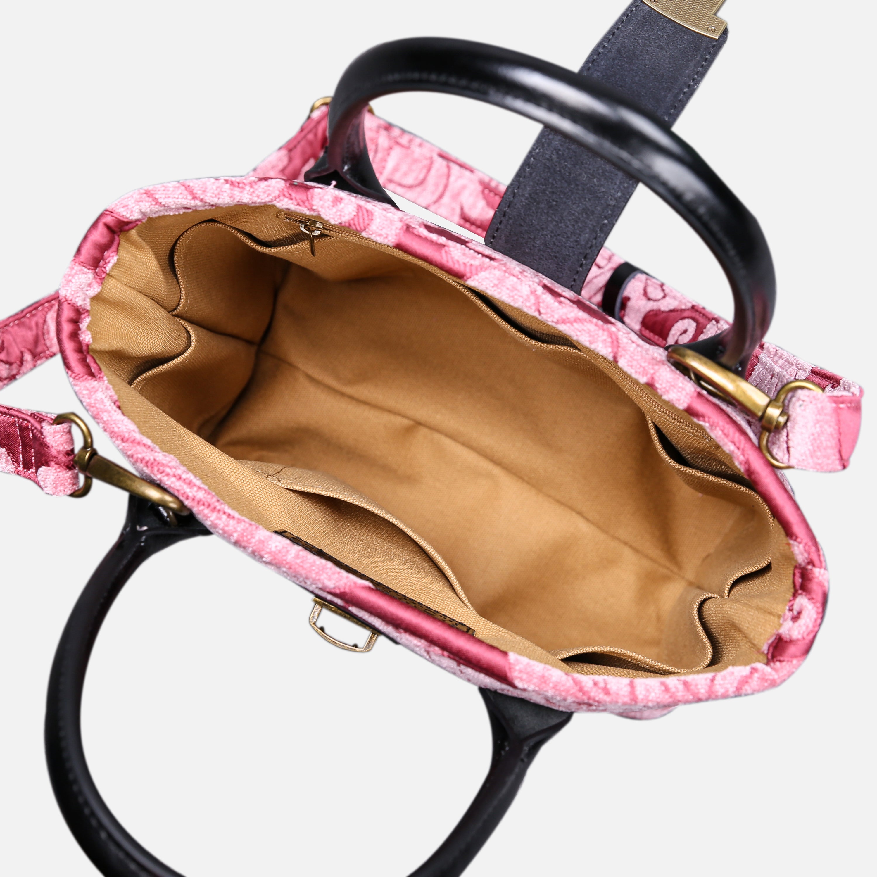 Queen Rose Pink Tuck Lock Carpet Satchel carpet bag MCW Handmade of America inside