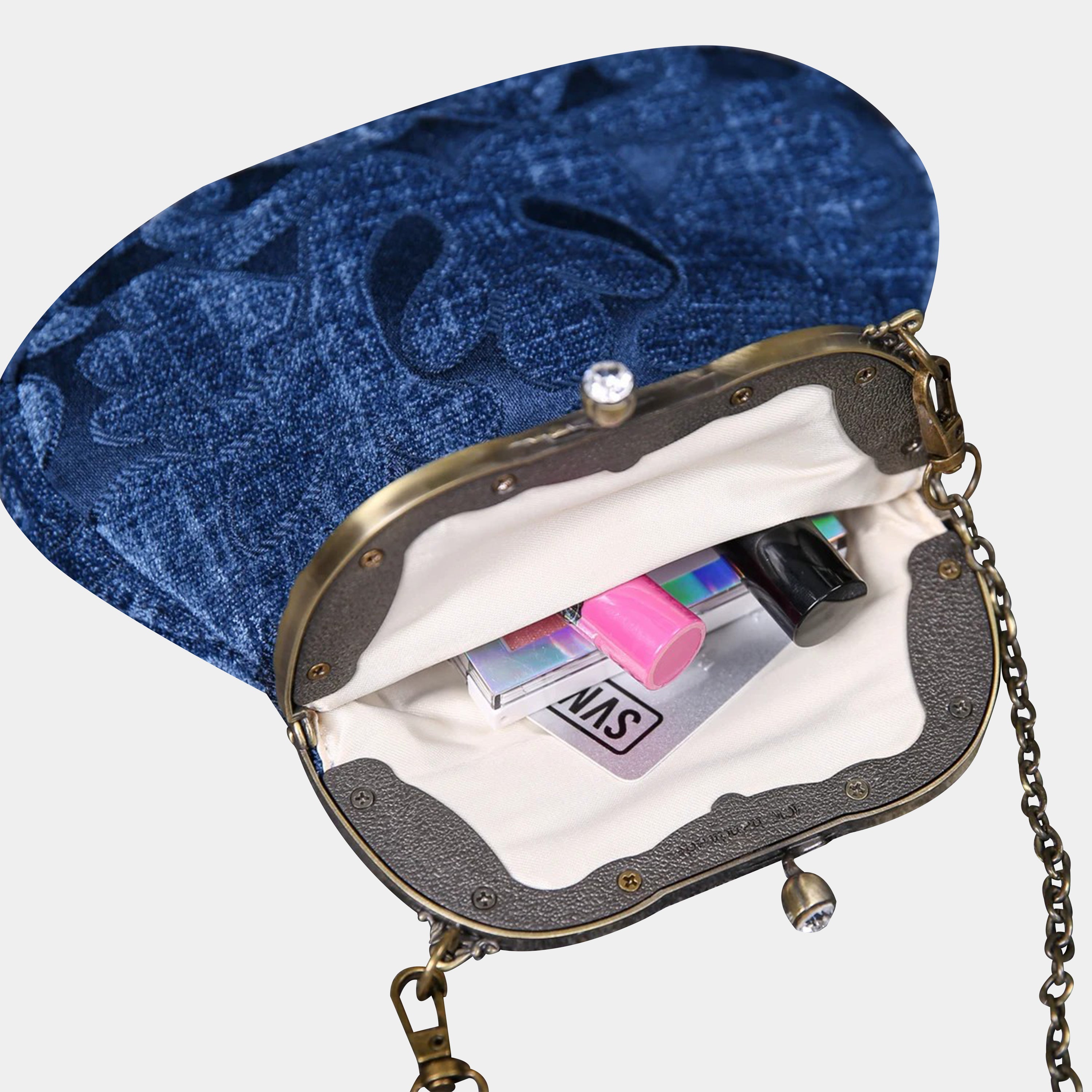 Queen Royal Blue Chatelaine Purse Medium carpet bag of America in use