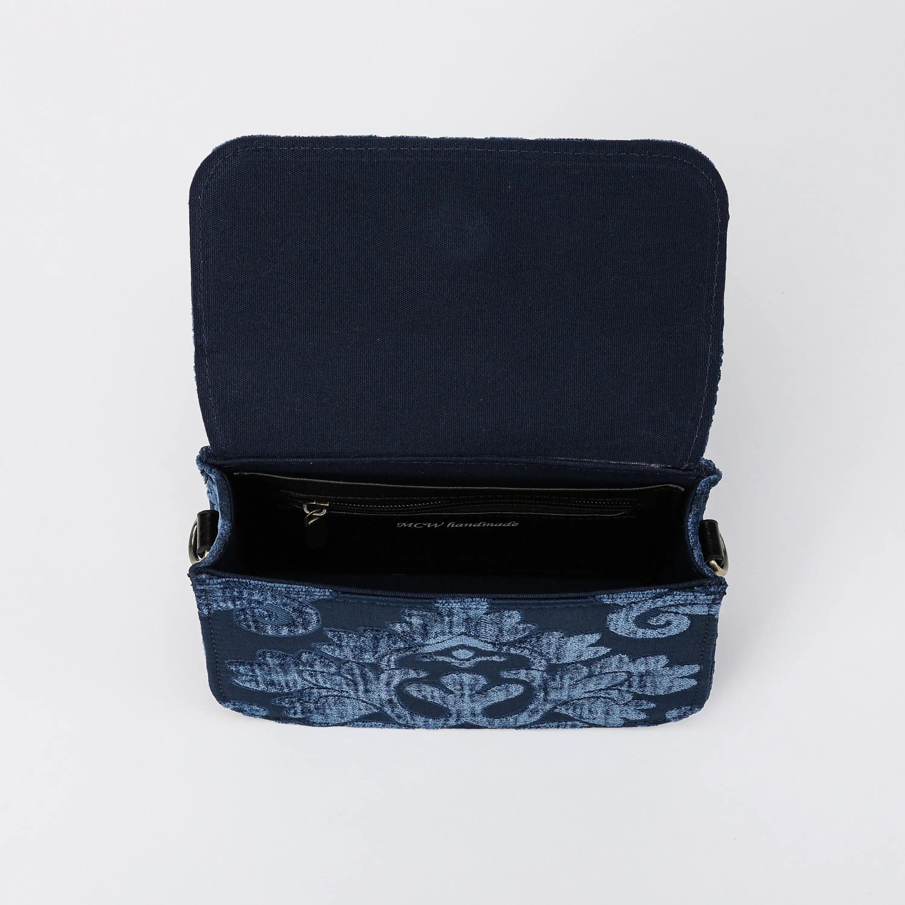 Queen Royal Blue Flap Crossbody Bag carpet bag of America inside