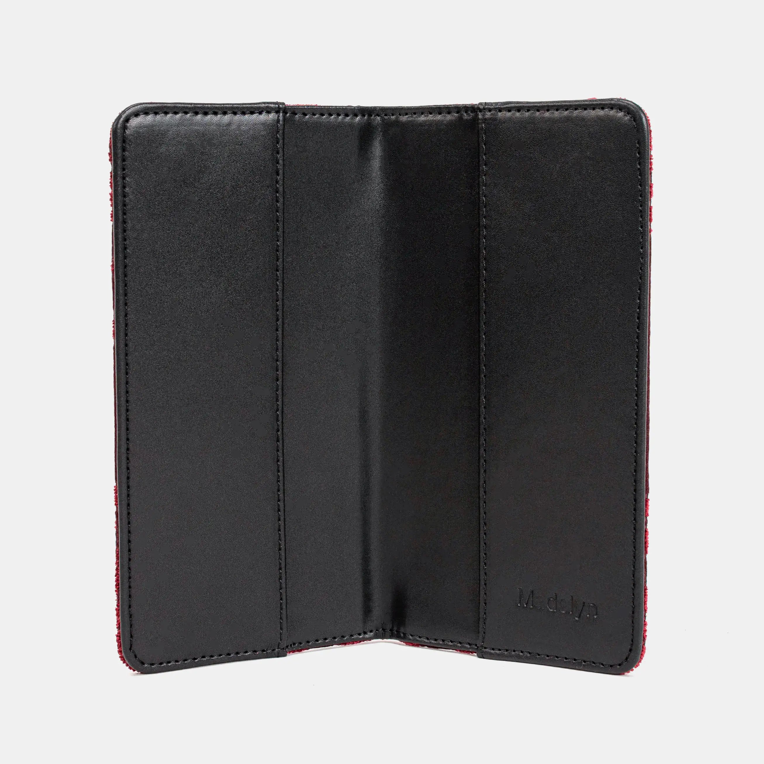 Queen Wine Checkbook Cover of America inside