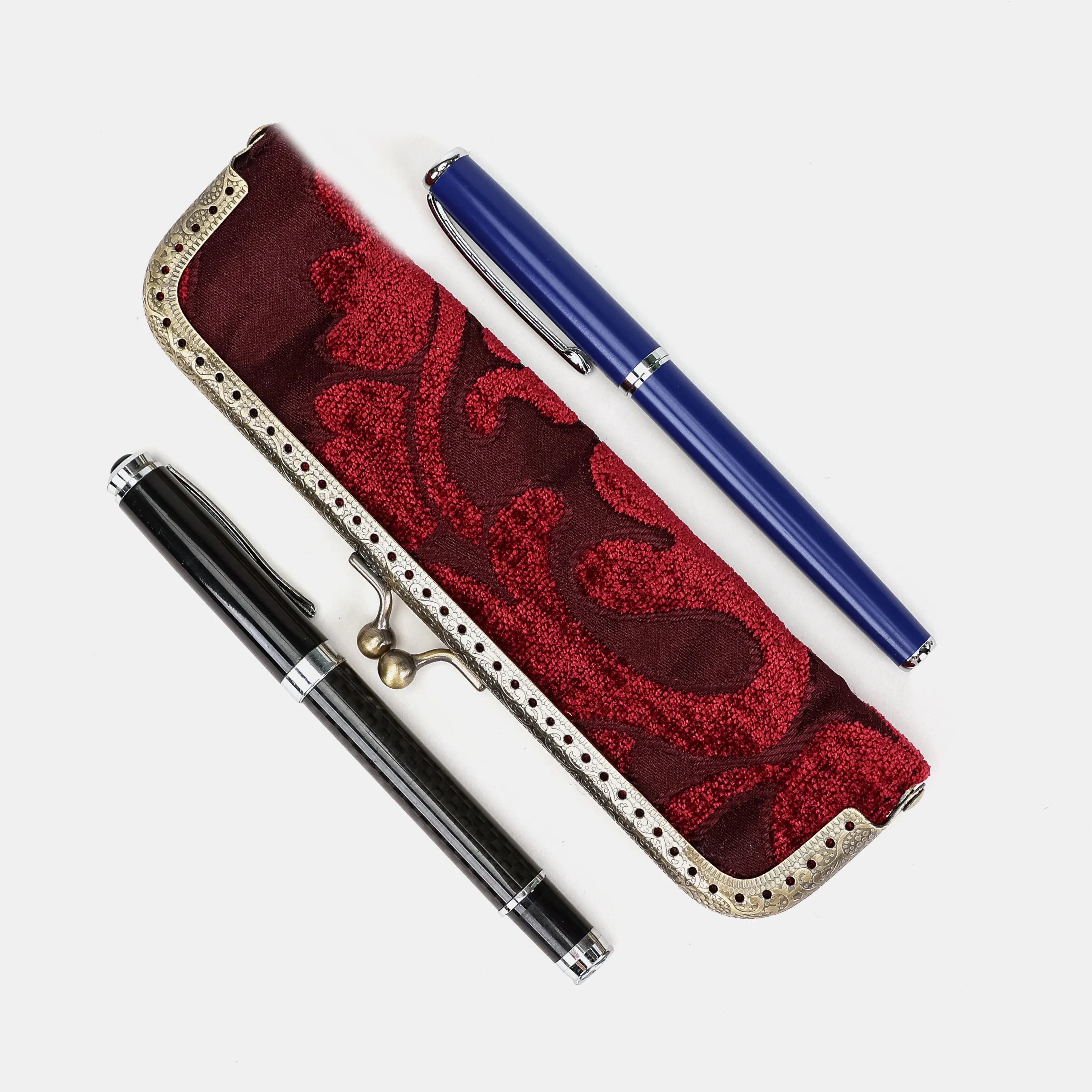 Queen Wine Duo Pen Case Carpetbag of America side