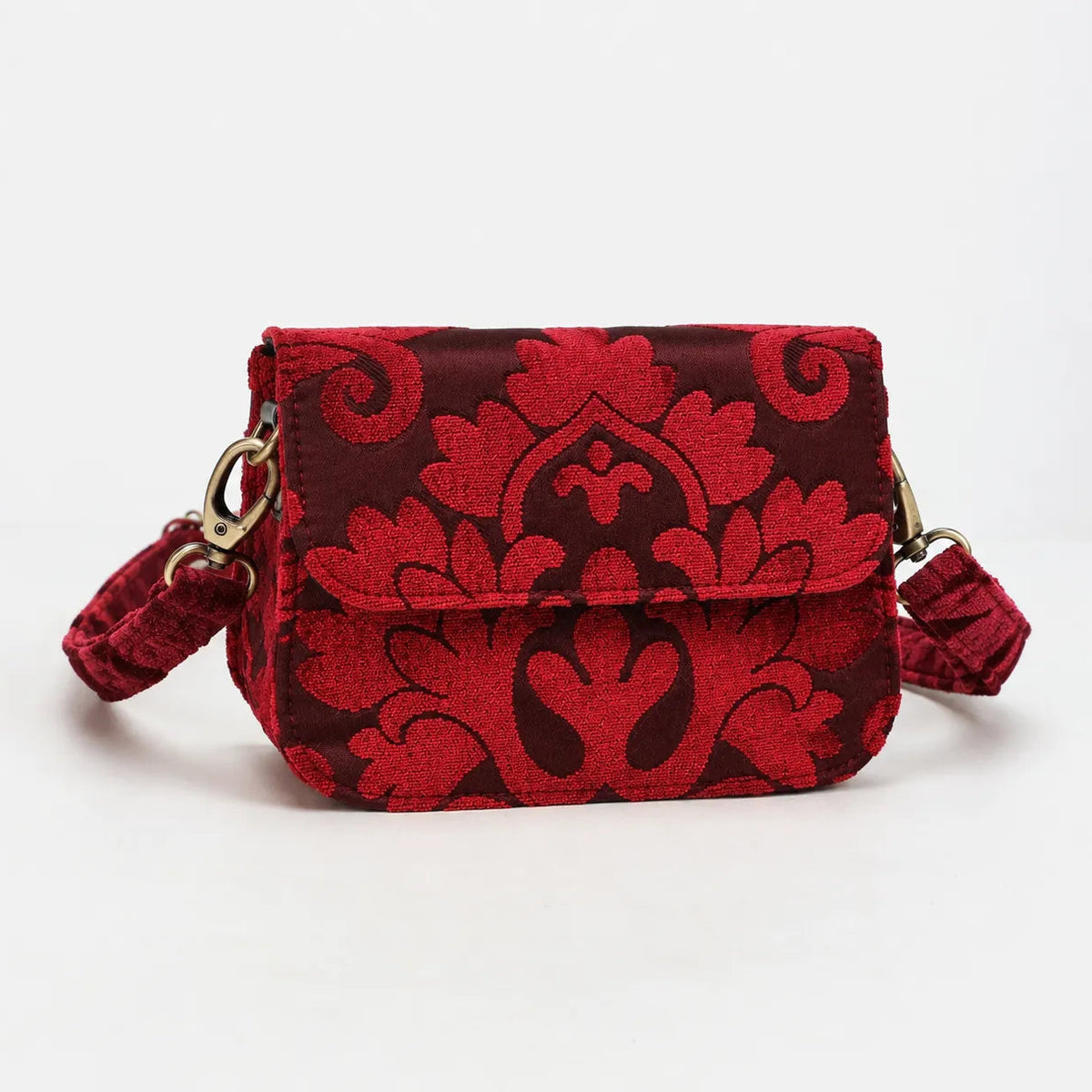 Queen Wine Flap Crossbody Bag carpet bag of America main