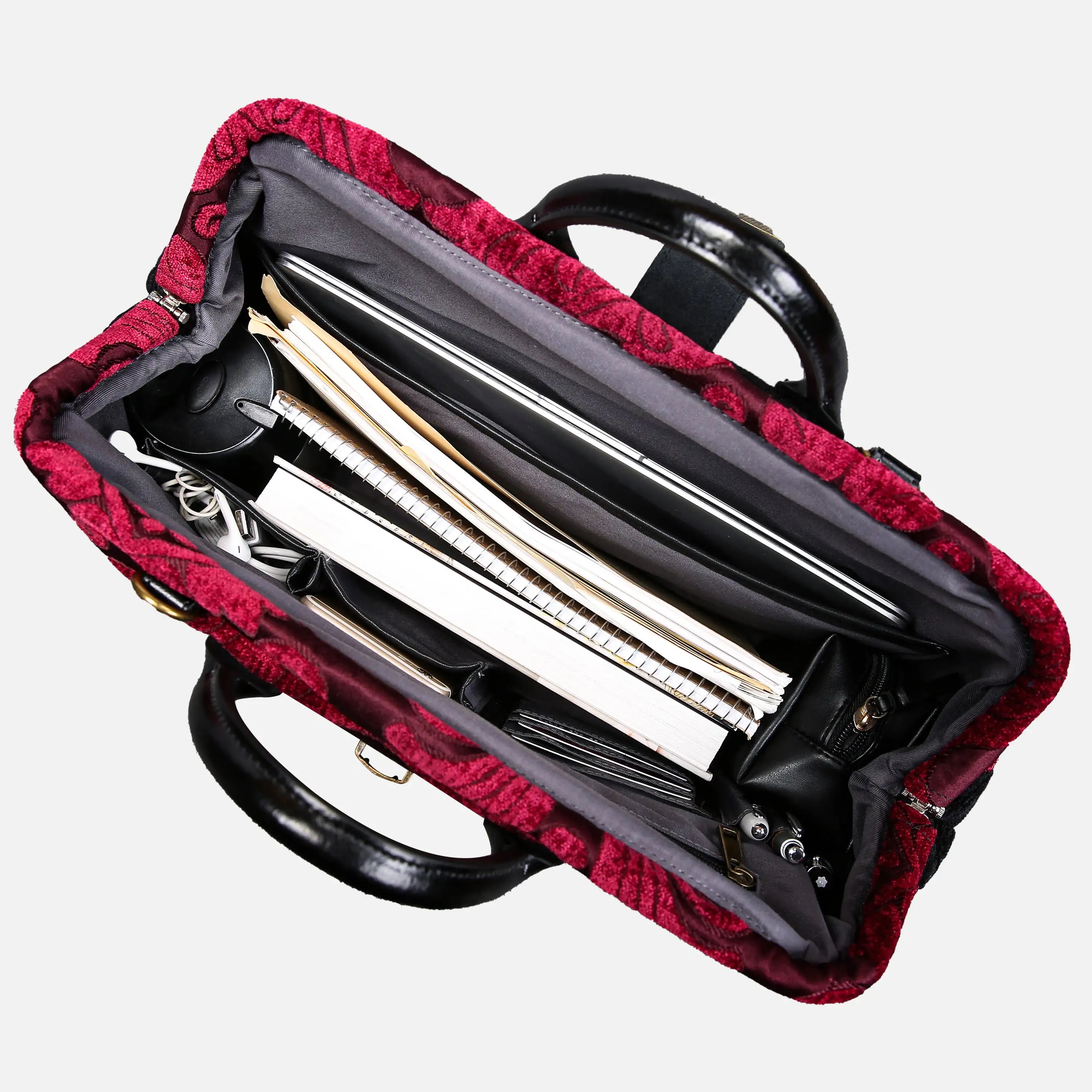 Queen Wine Laptop Work Bag carpet bag  of America in use