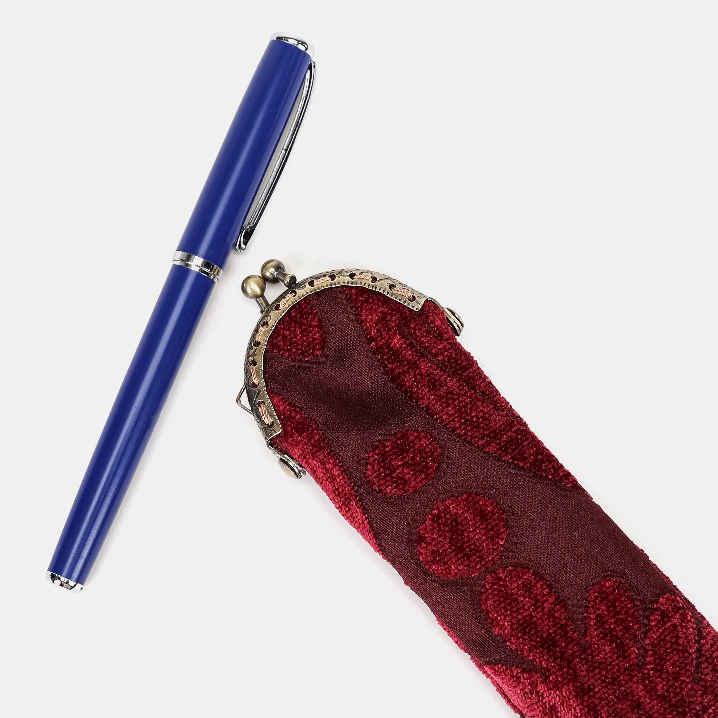 Queen Wine Solo Pen Case Carpetbag of America with pen