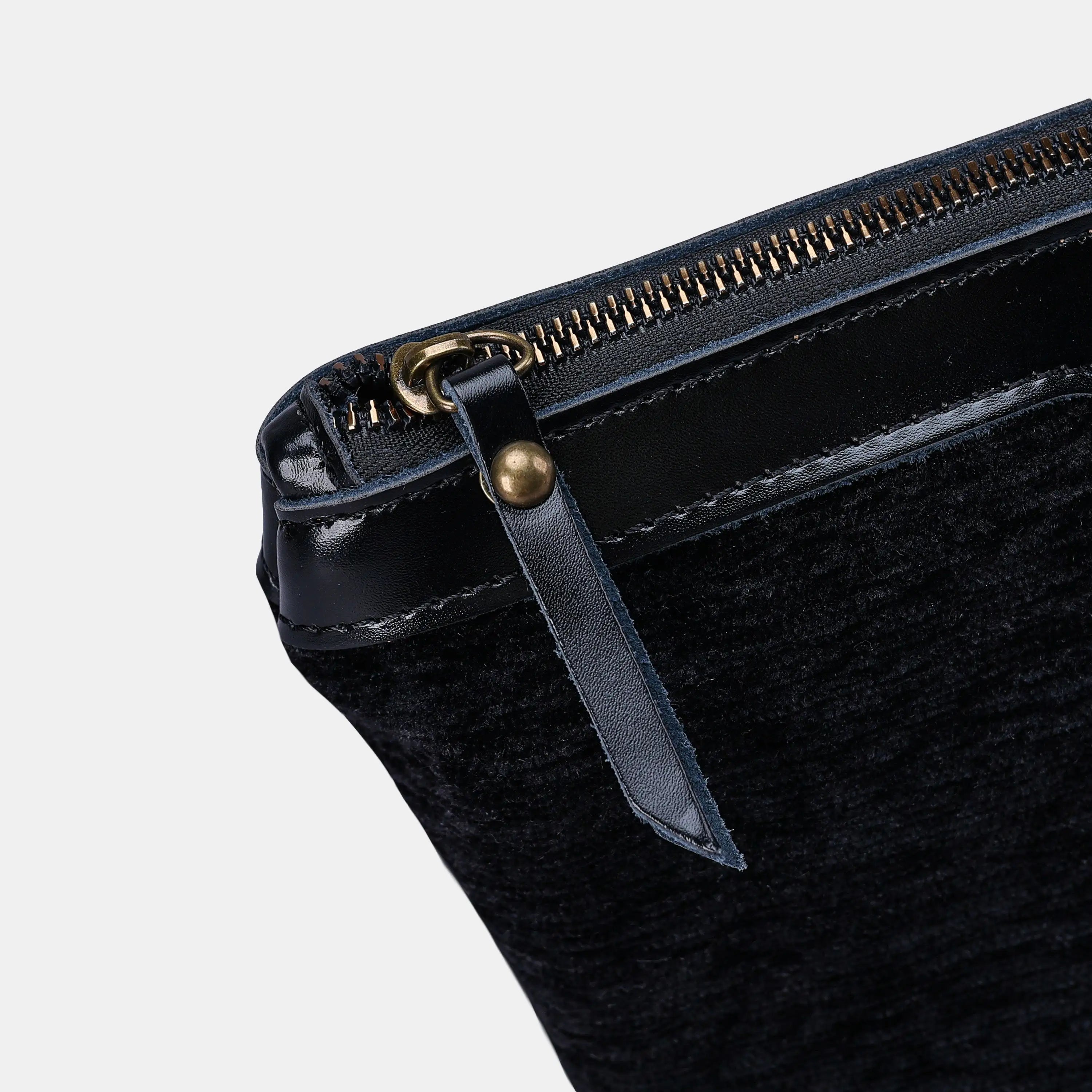 Solid Black Carpet Makeup Bag Carpetbag of America details