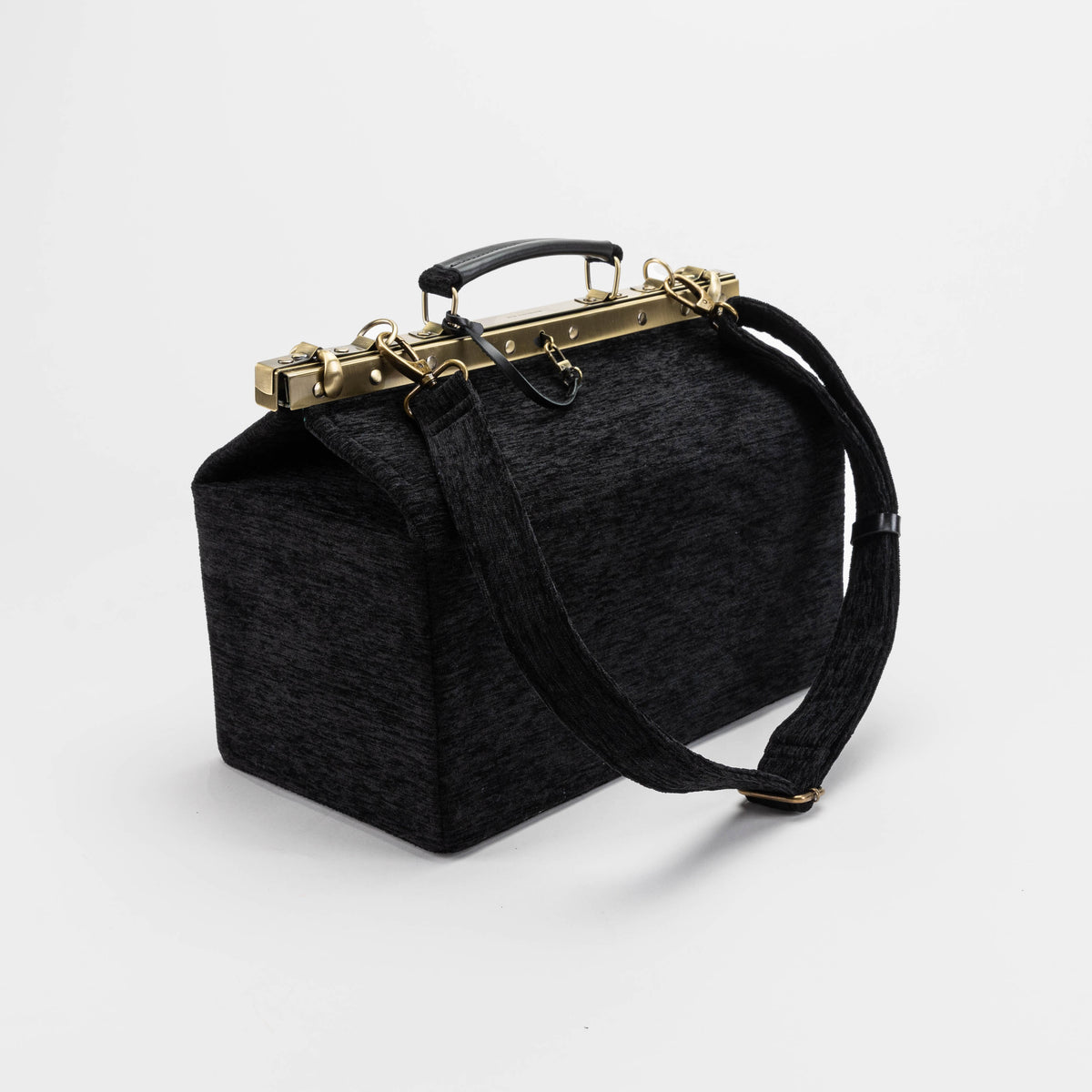 Solid Black Genevieve Carpet Gladstone Bag of America  with shoulder strap