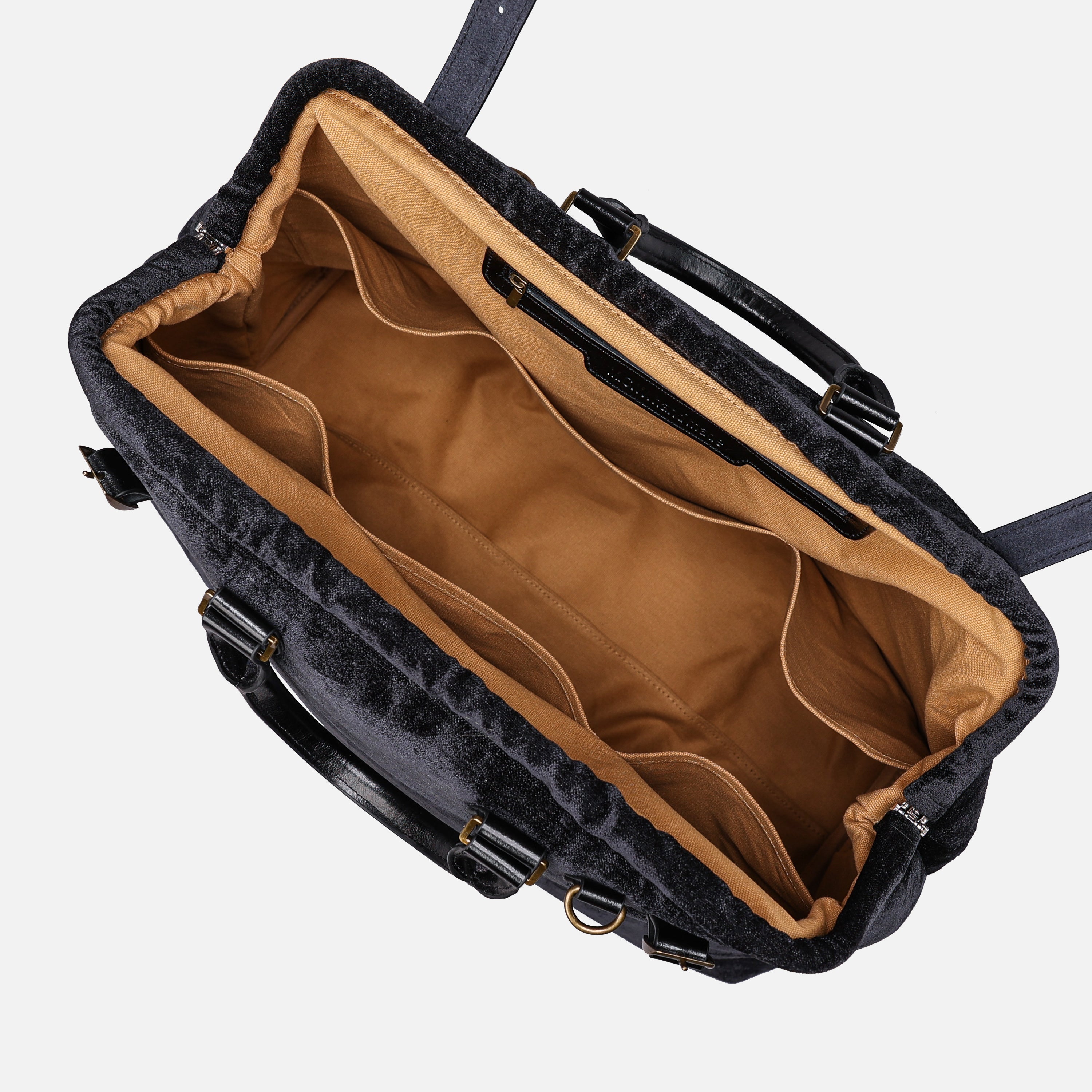 Solid Men's Carpetbag of America inside-7