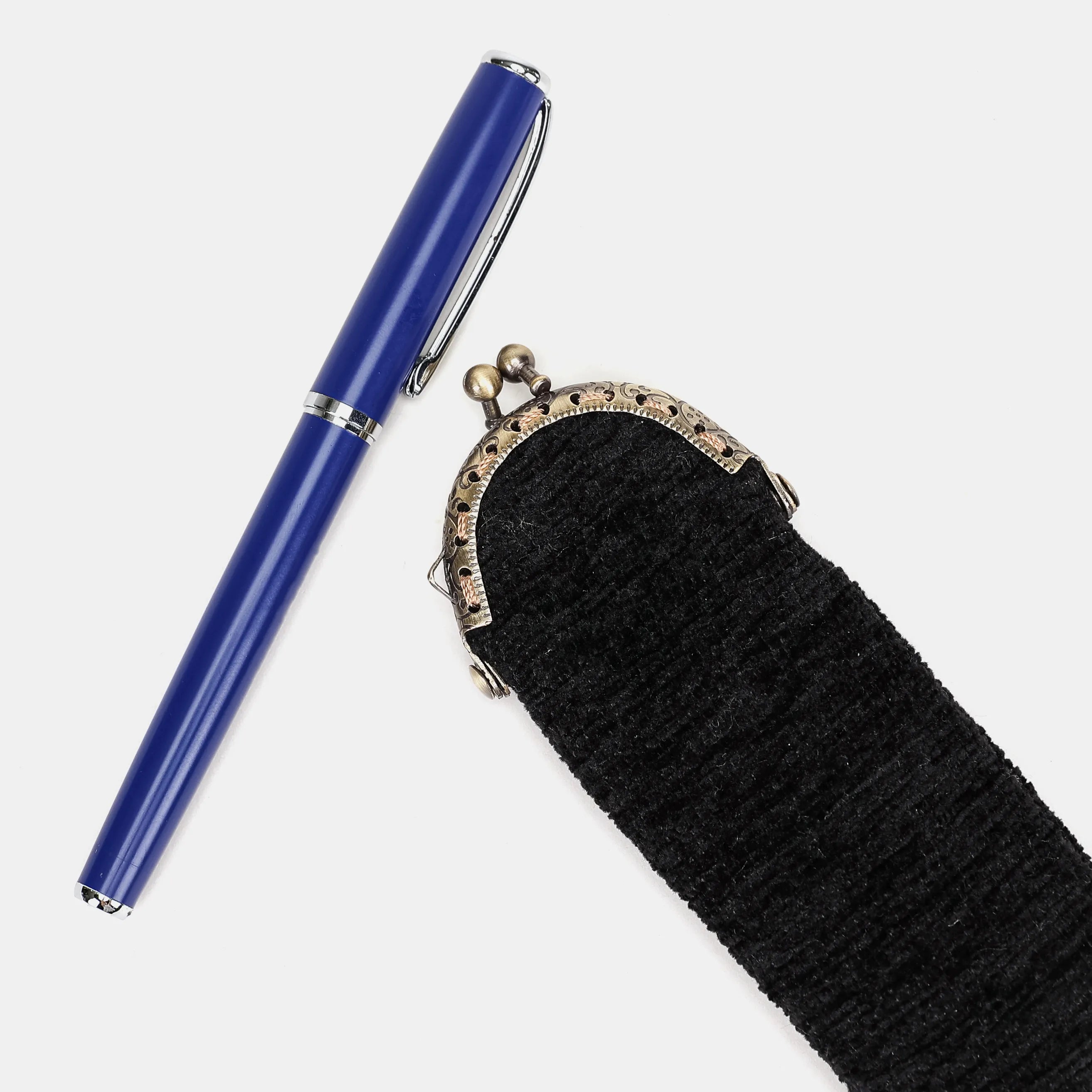 Solid Black Solo Pen Case Carpetbag of America with pen