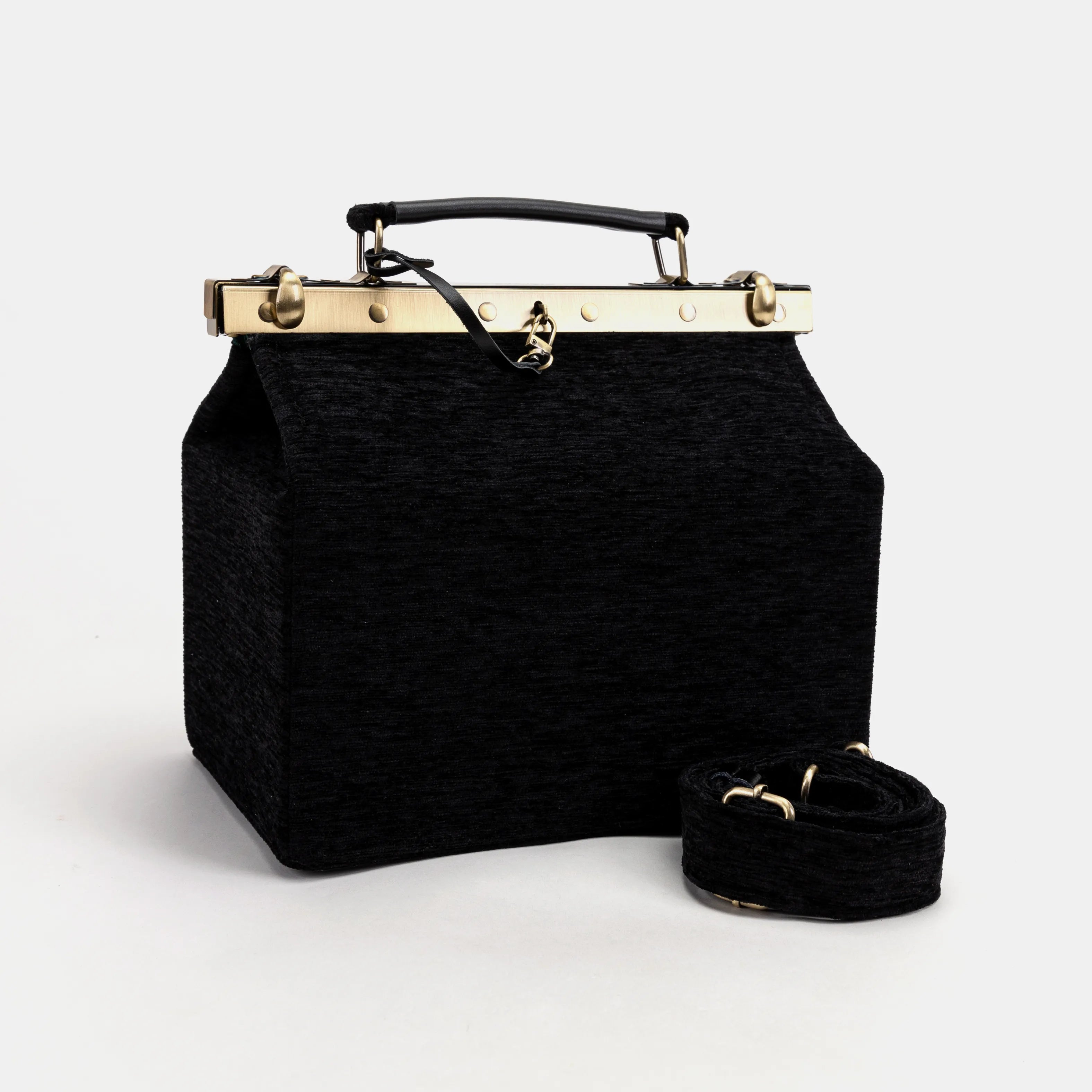 Solid Black Vivienne Carpet Purse Gladstone Bag of America with shoulder strap