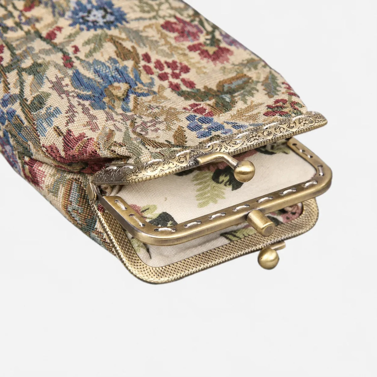 Spring Valley Carpet Eyeglasses Case  of America metal frame