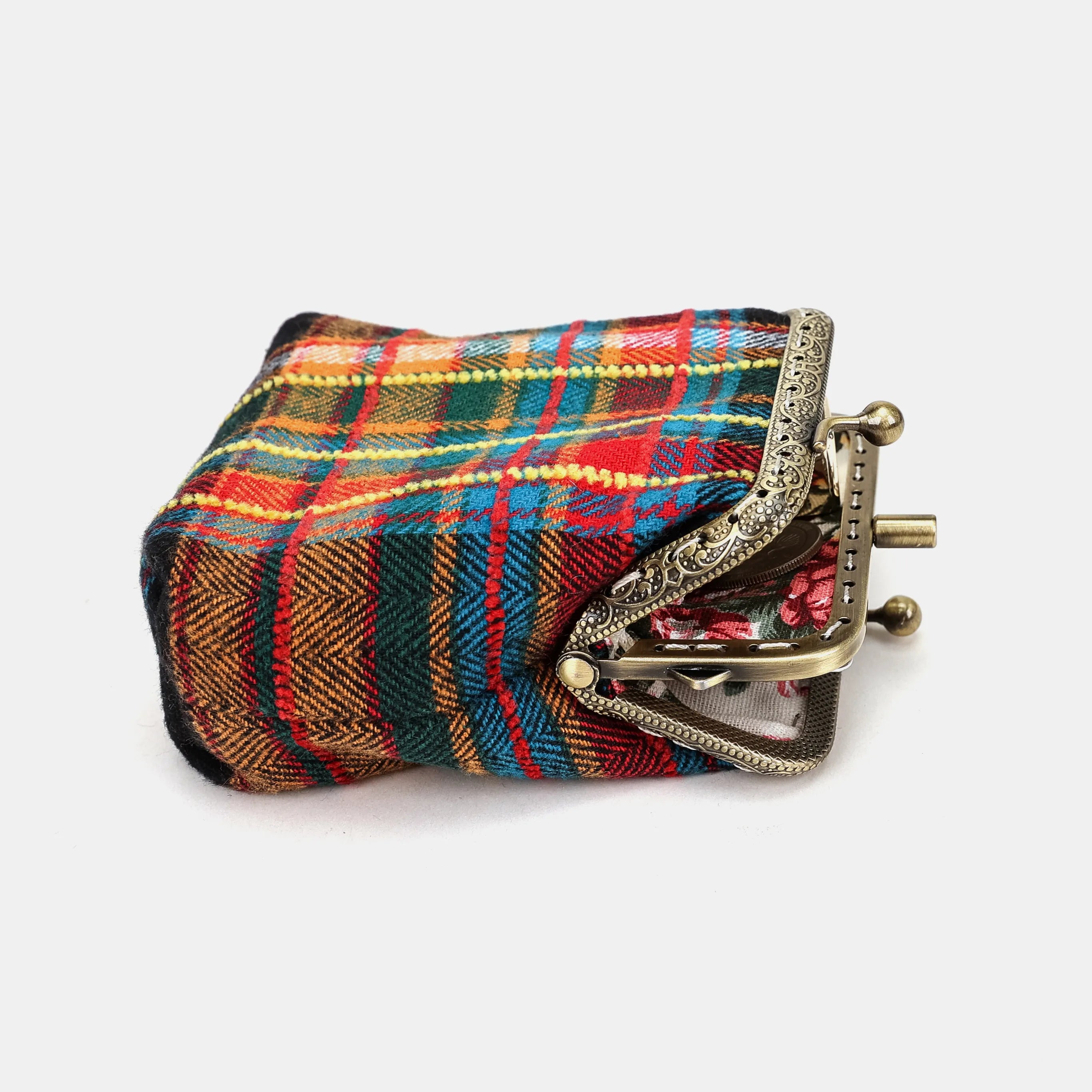Tartan Stewart Black Double Kiss Clasp Coin Purse Carpetbag of America side