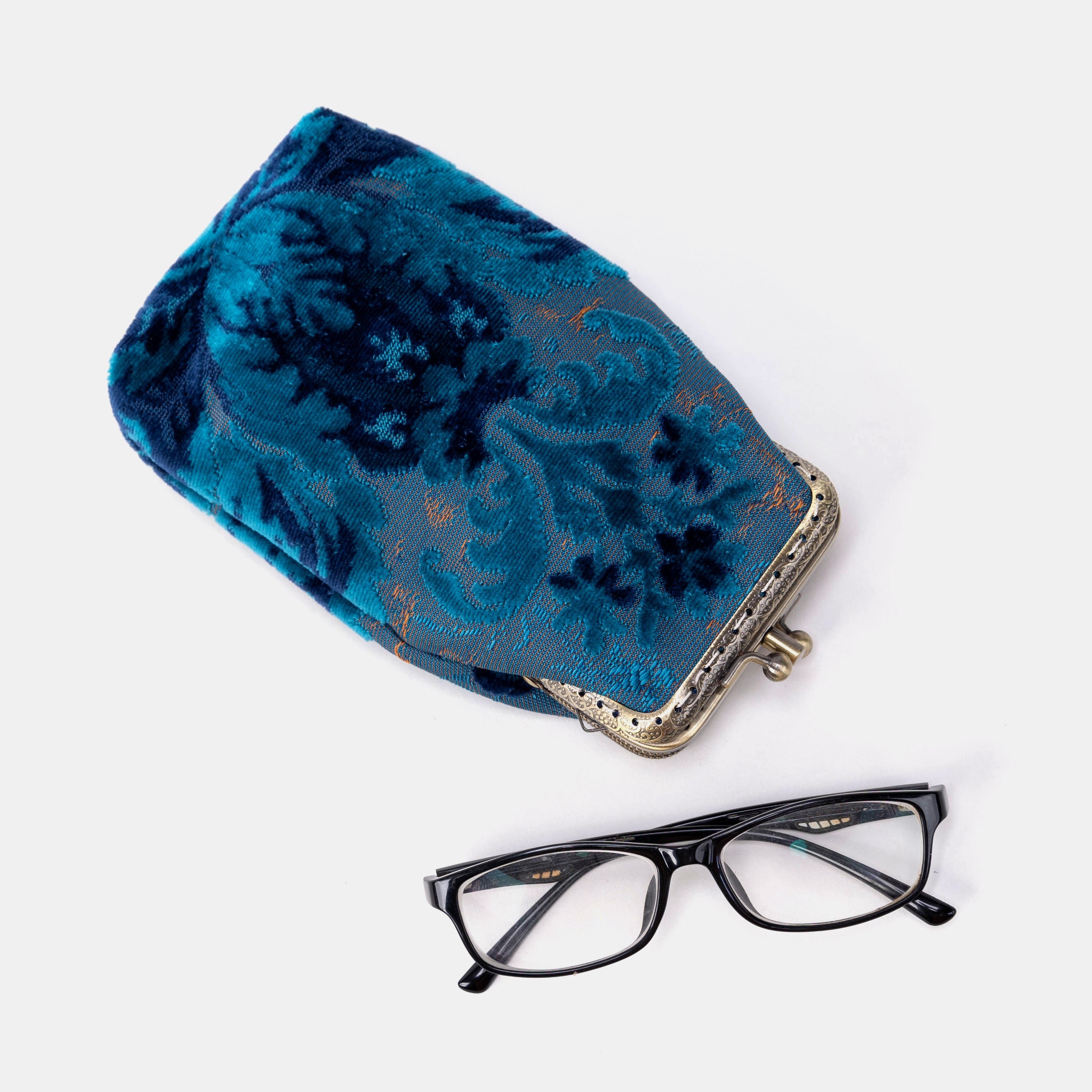 Burnout Velvet Revival Aqua Carpet Eyeglasses Case with 1 glasses