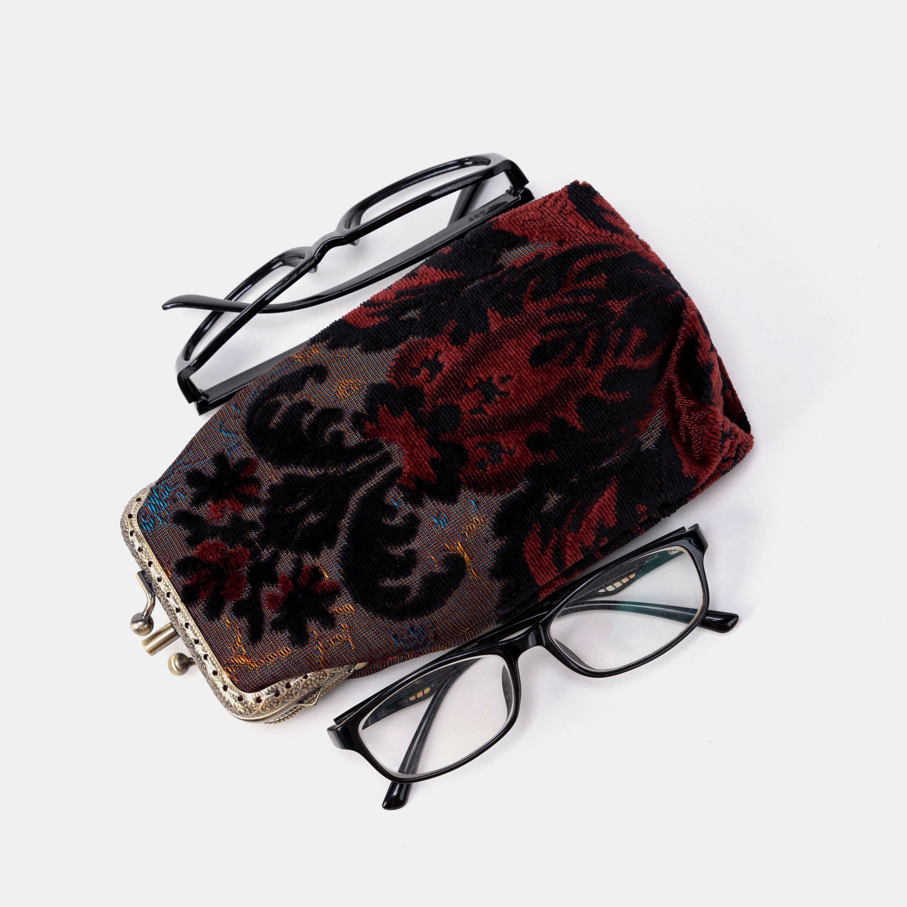 Burnout Velvet Revival Sephia Carpet Eyeglasses Case with 2 glasses