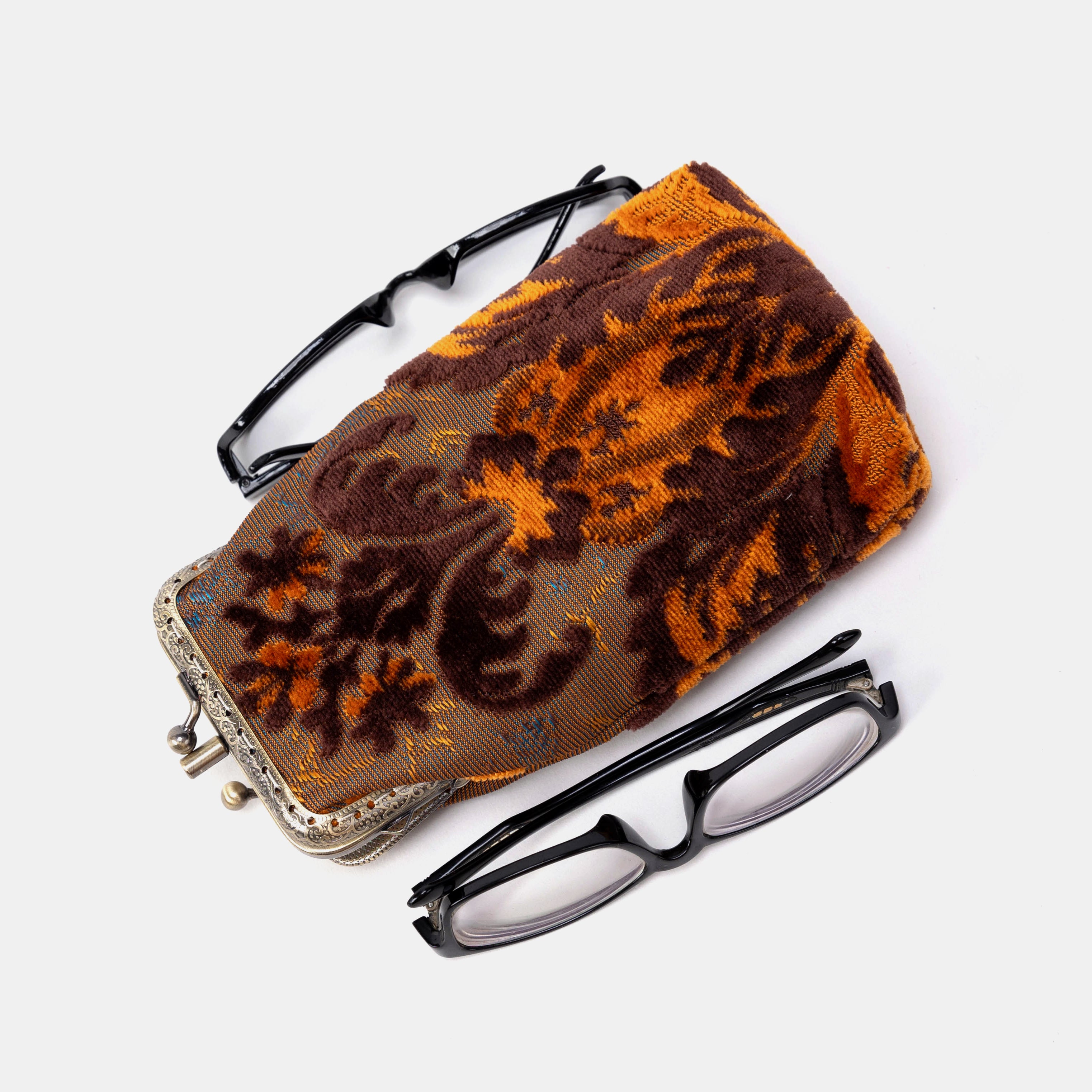 Burnout Velvet Revival Sienna Carpet Eyeglasses Case with 2 glasses