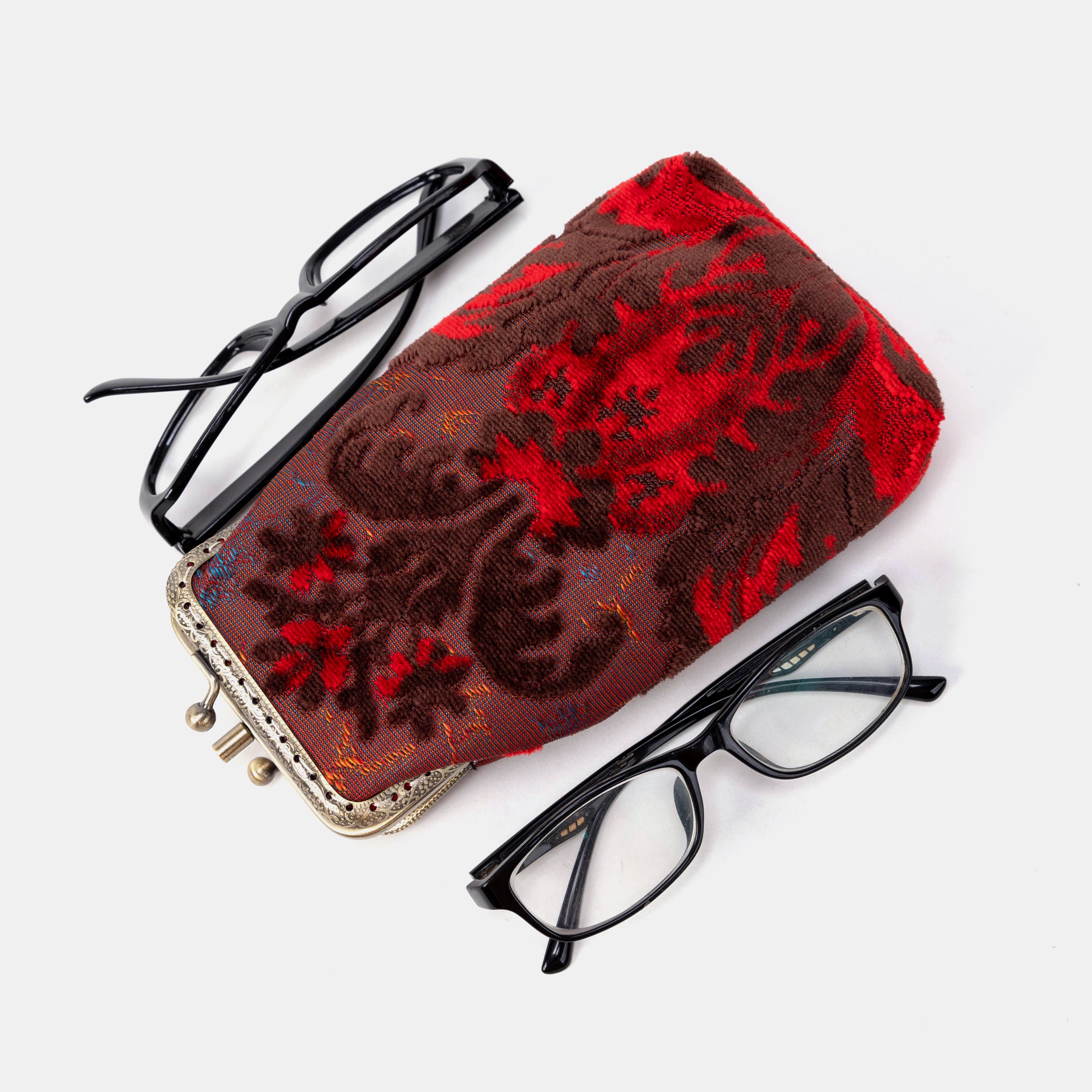 Burnout Velvet Revival Scarlet Carpet Eyeglasses Case with 2 glasses