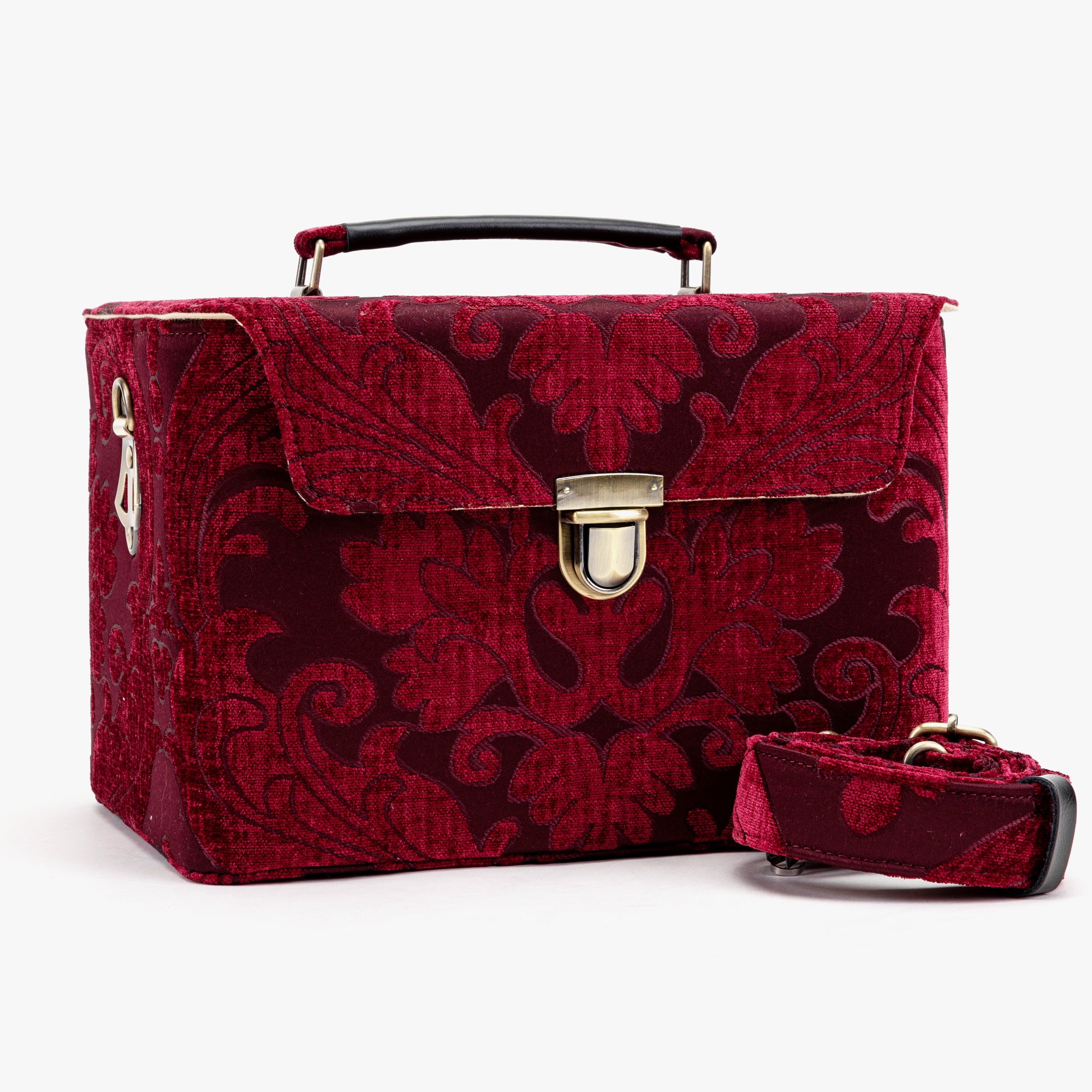Queen Wine Josephine Large Train Case