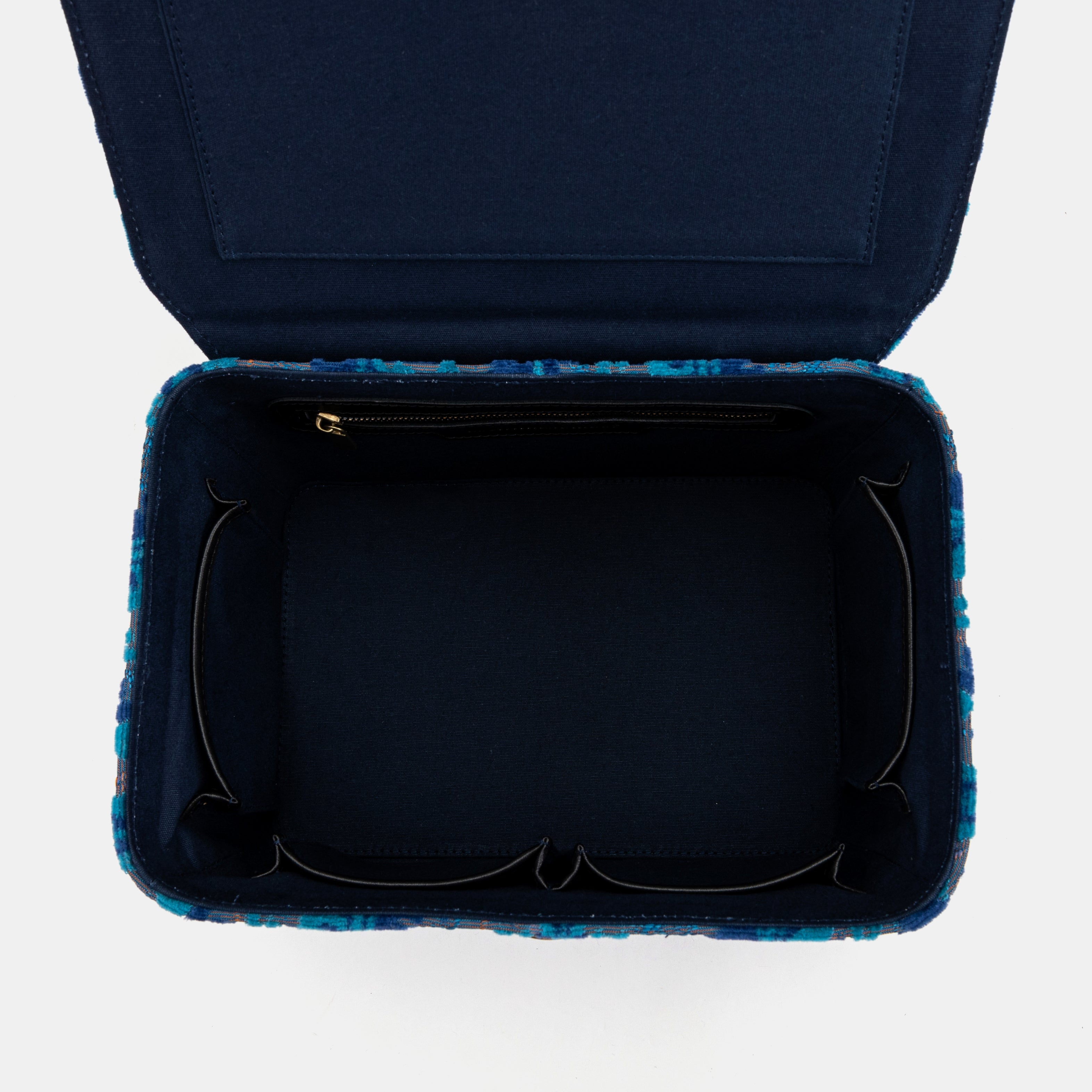 Burnout Velvet Revival Aqua Josephine Large Train Case of America inside