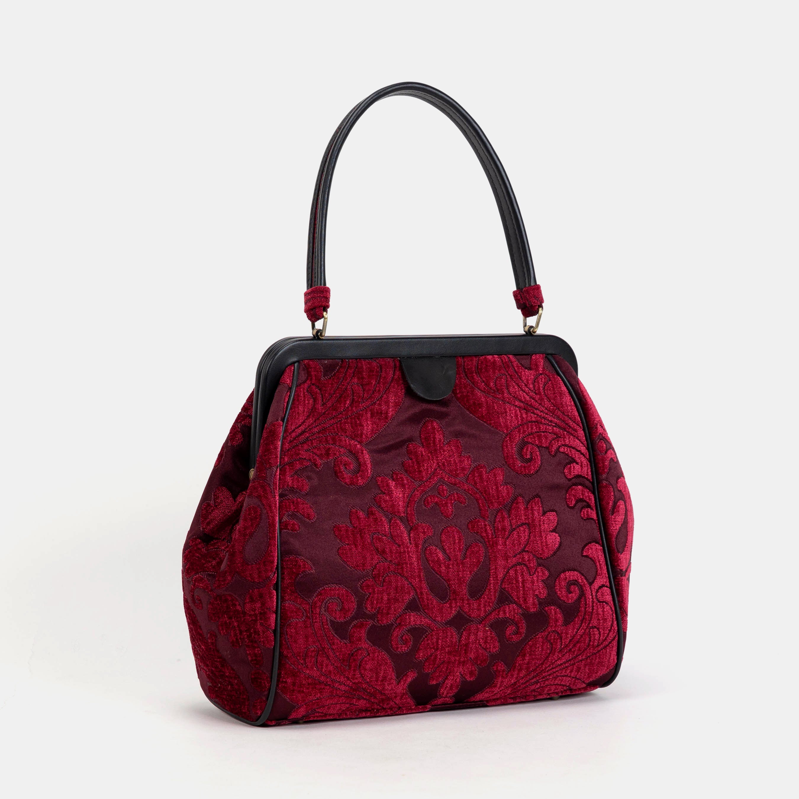 Queen Wine Alma Shoulder Bag Carpet Bag of America front side