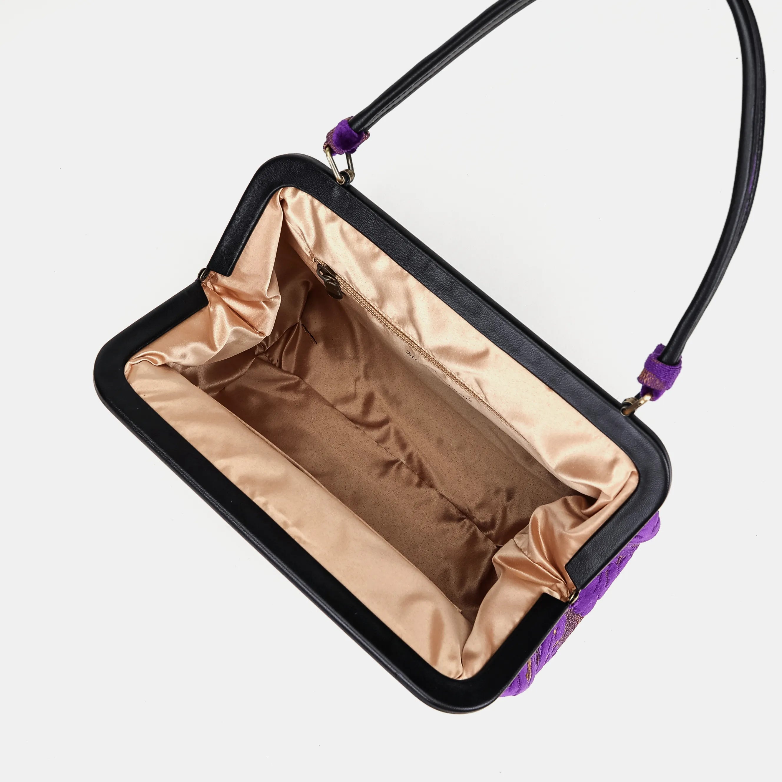 Burnout Velvet Purple Alma Shoulder Bag Carpetbag of America inside