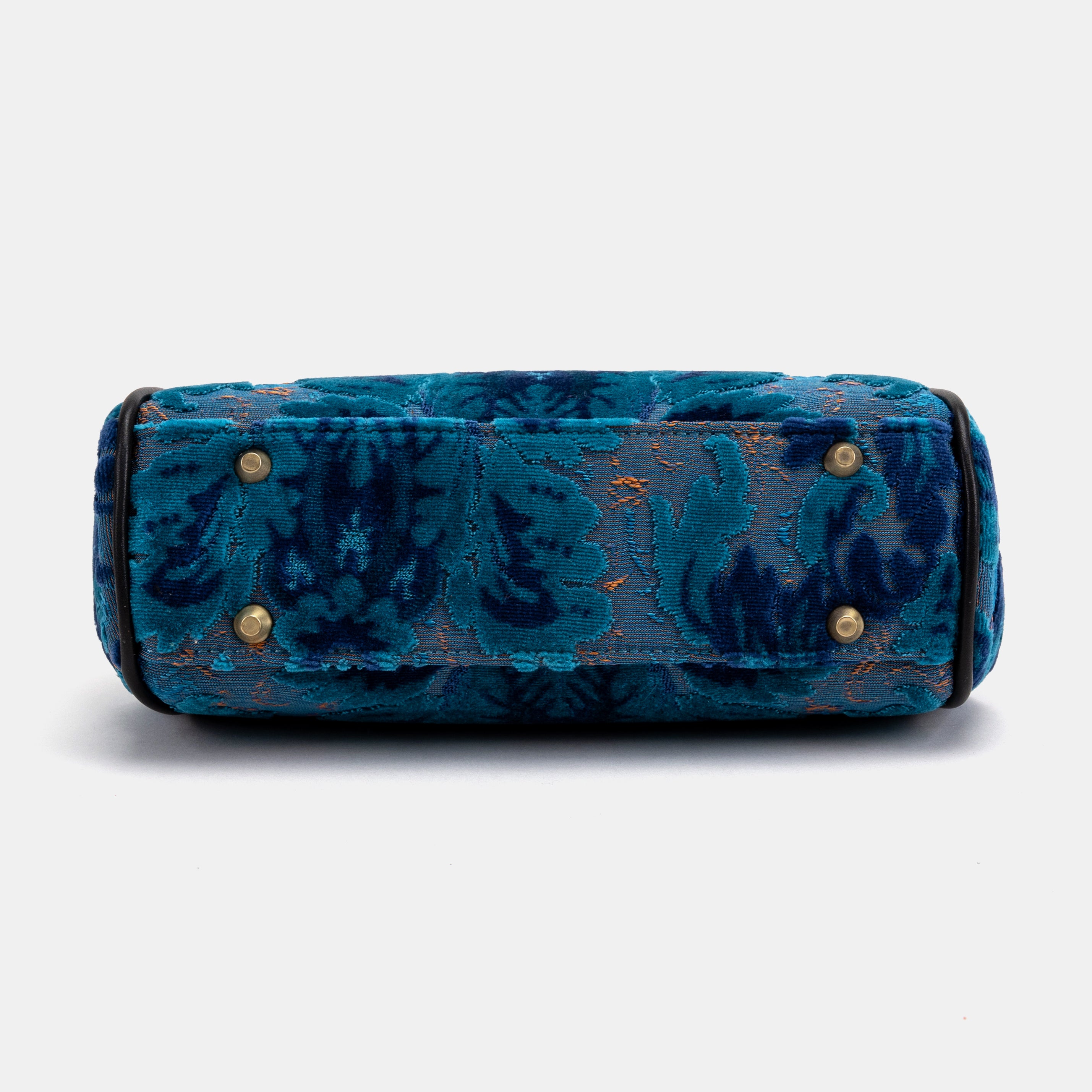 Burnout Velvet  Revival Aqua Alma Carpet Bag of America bottom