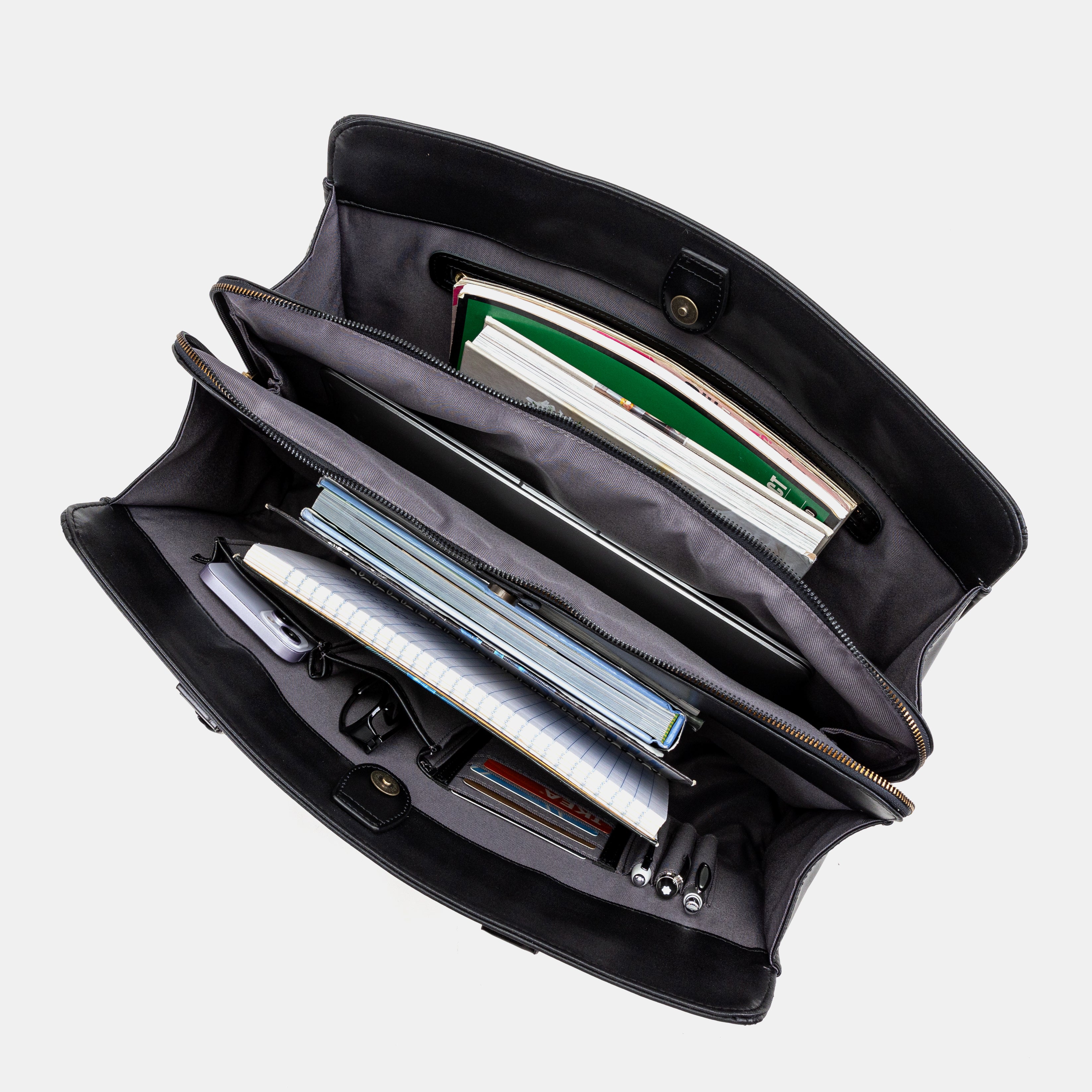 AHS the Devils Mouth Business Tote in use