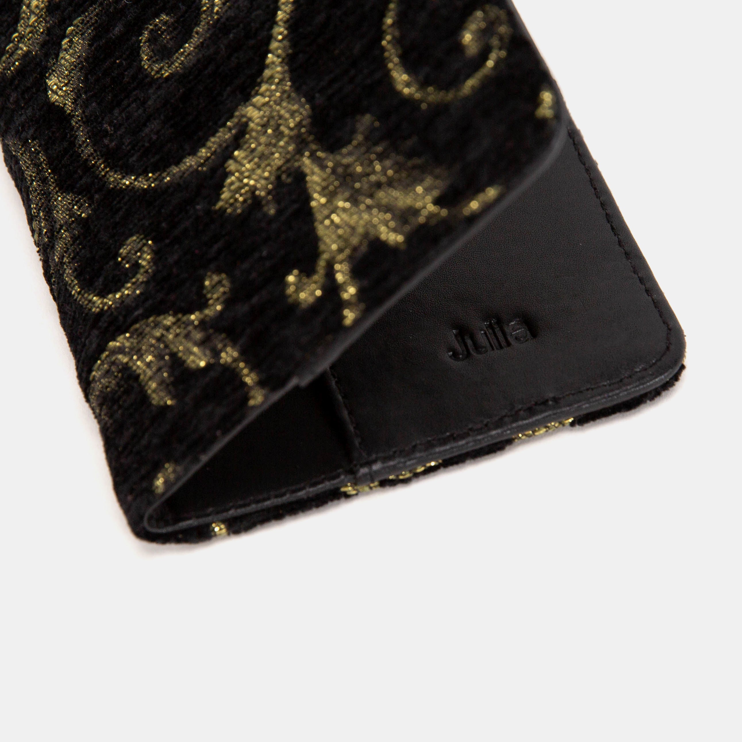 Vintage Scroll Black/Green Passport Cover customization