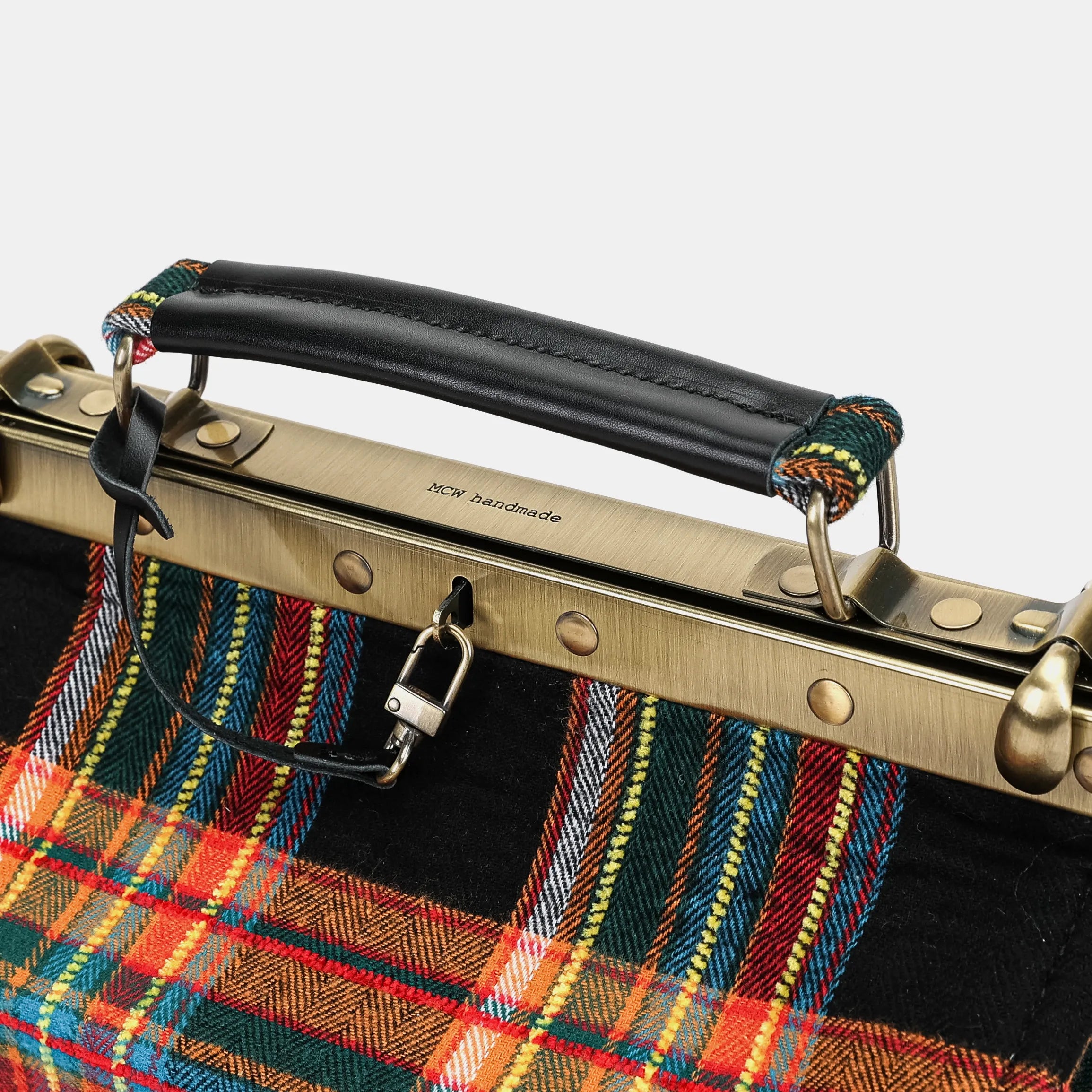 Tartan Stewart Black Vivienne Carpet Purse Gladstone Bag of America logo
