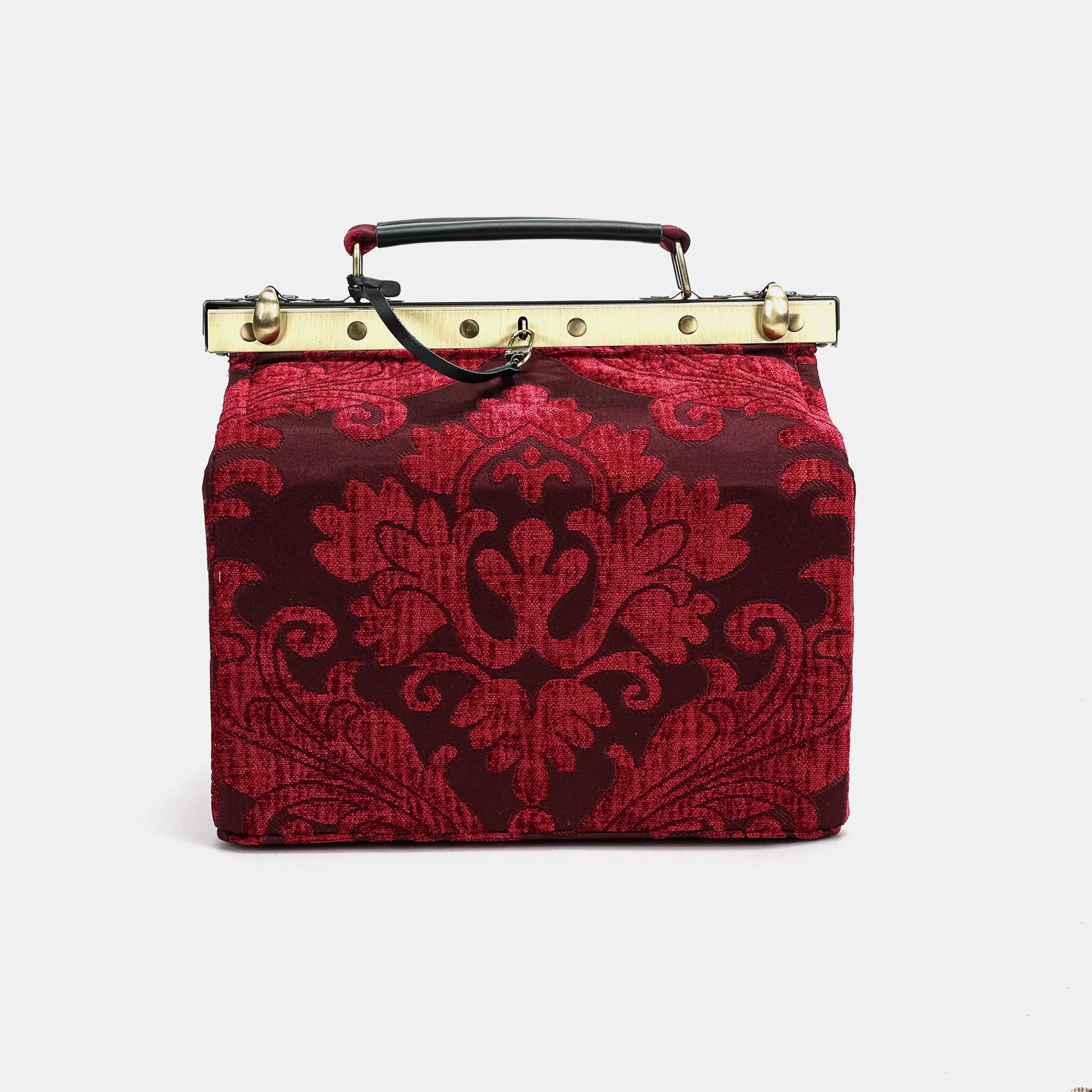 Queen Wine Vivienne Carpet Purse Gladstone Bag of America main
