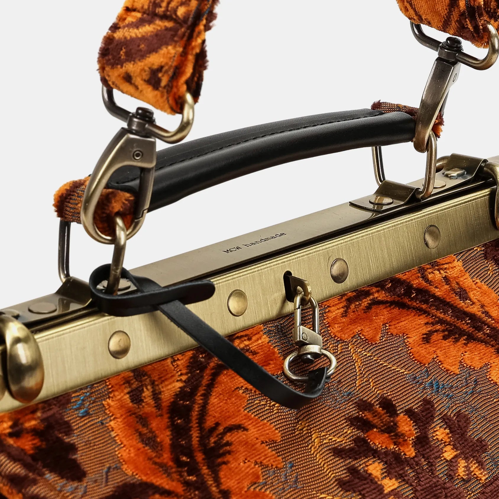 Burnout Velvet Revival Sienna Vivienne Carpet Purse Gladstone Bag handle
