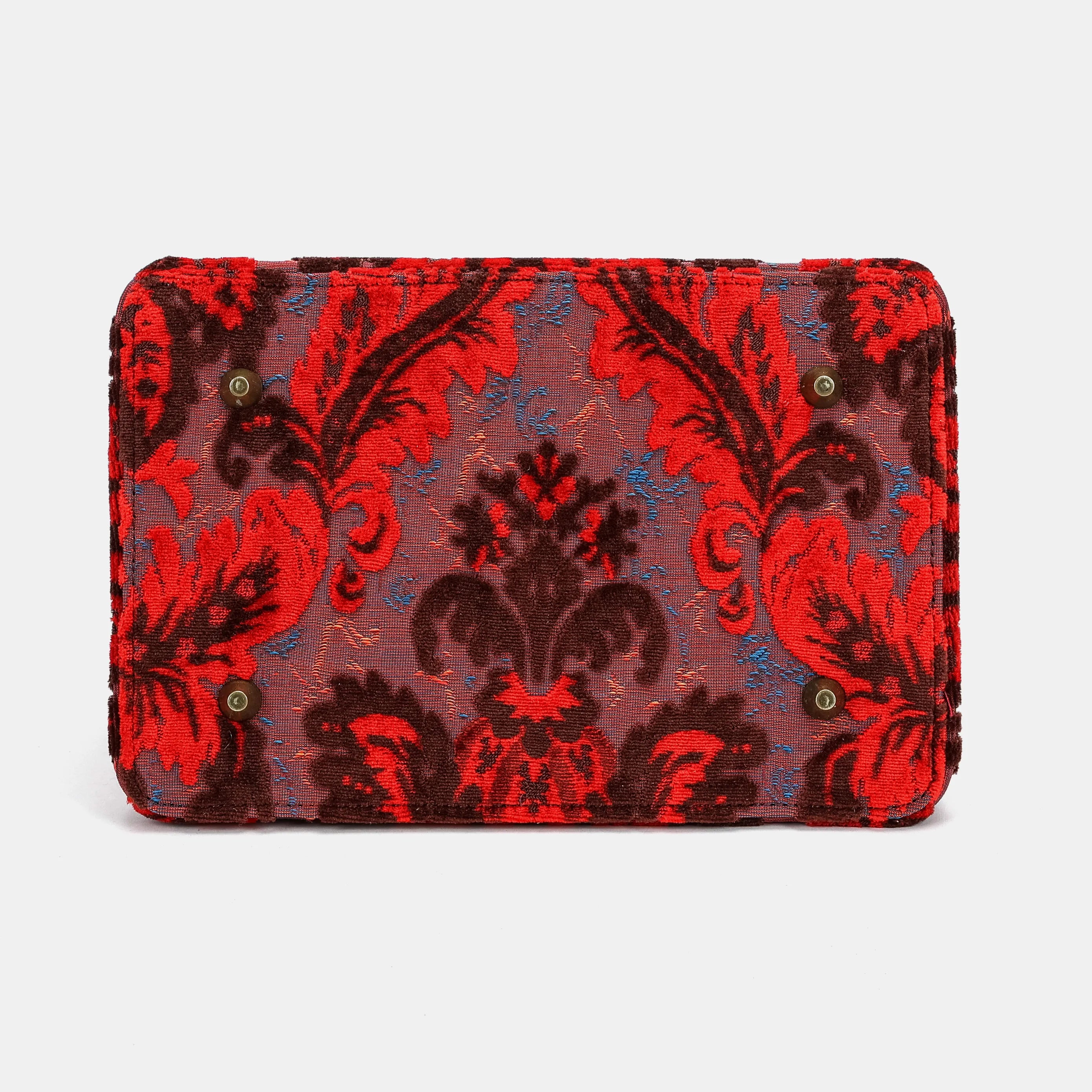 Burnout Velvet Revival Scarlet Cecile Carpet Purse Gladstone Bag bottom