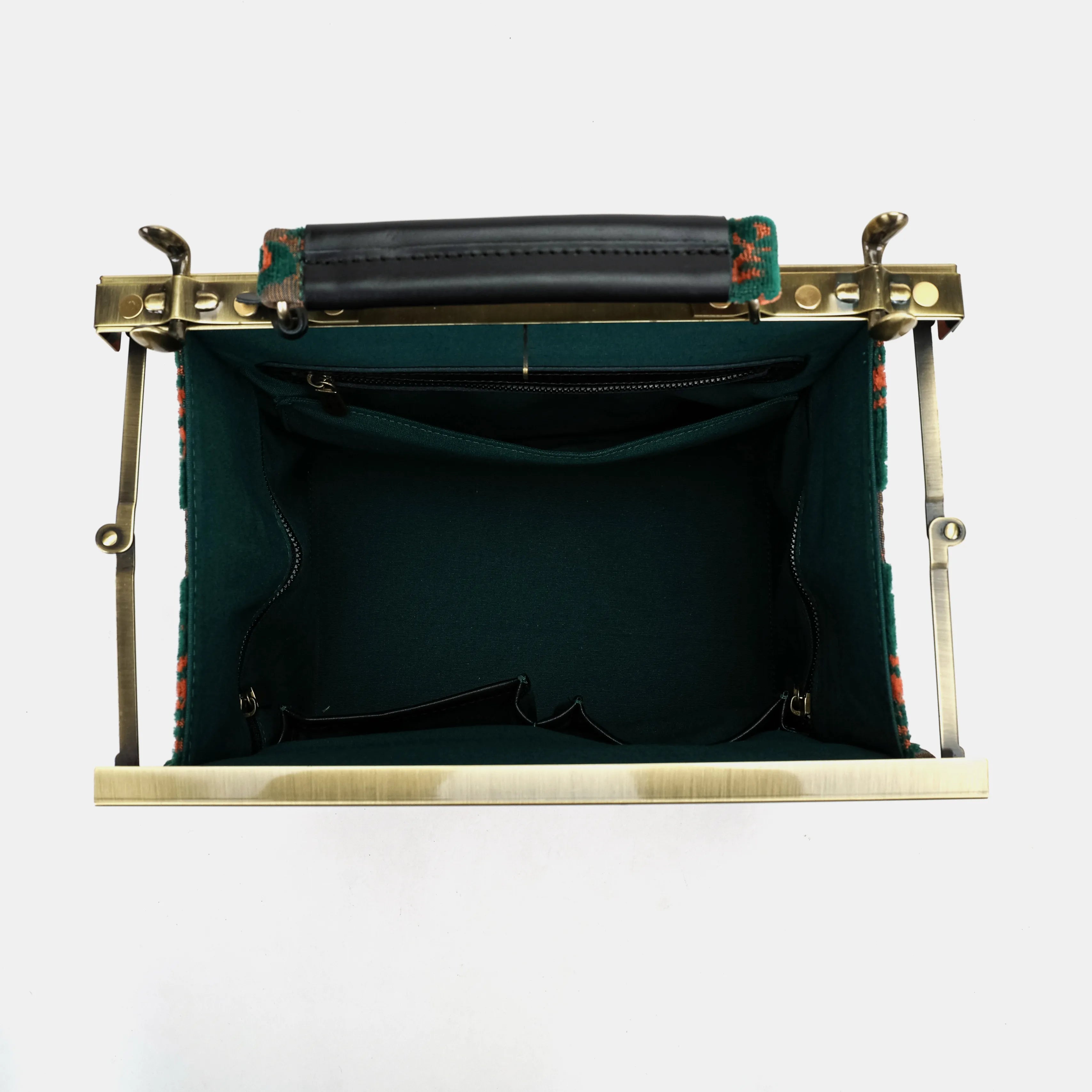 Burnout Velvet Revival Jade Vivienne Carpet Purse Gladstone Bag inside