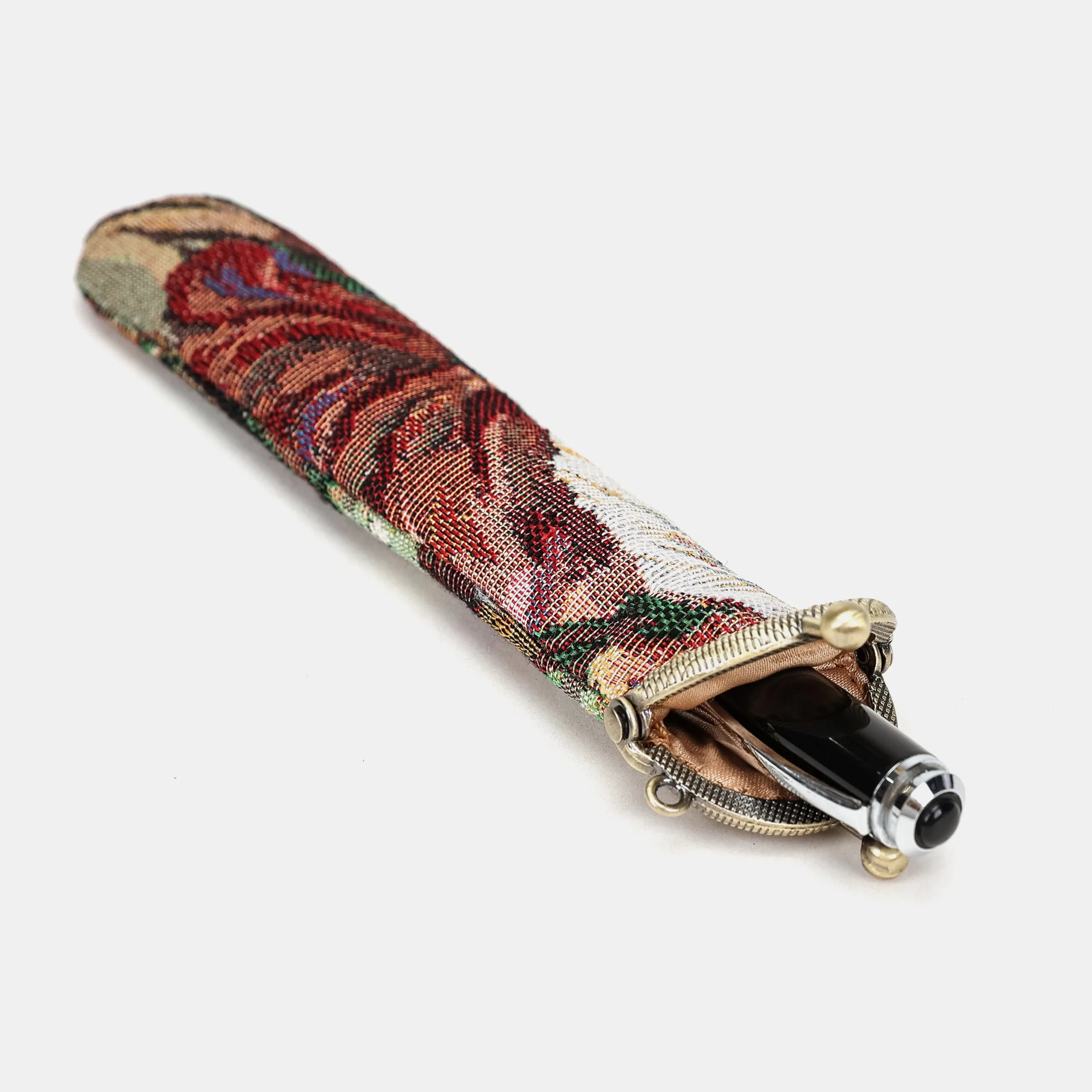 Rose Bush Solo Pen Case of Carpetbag America in use