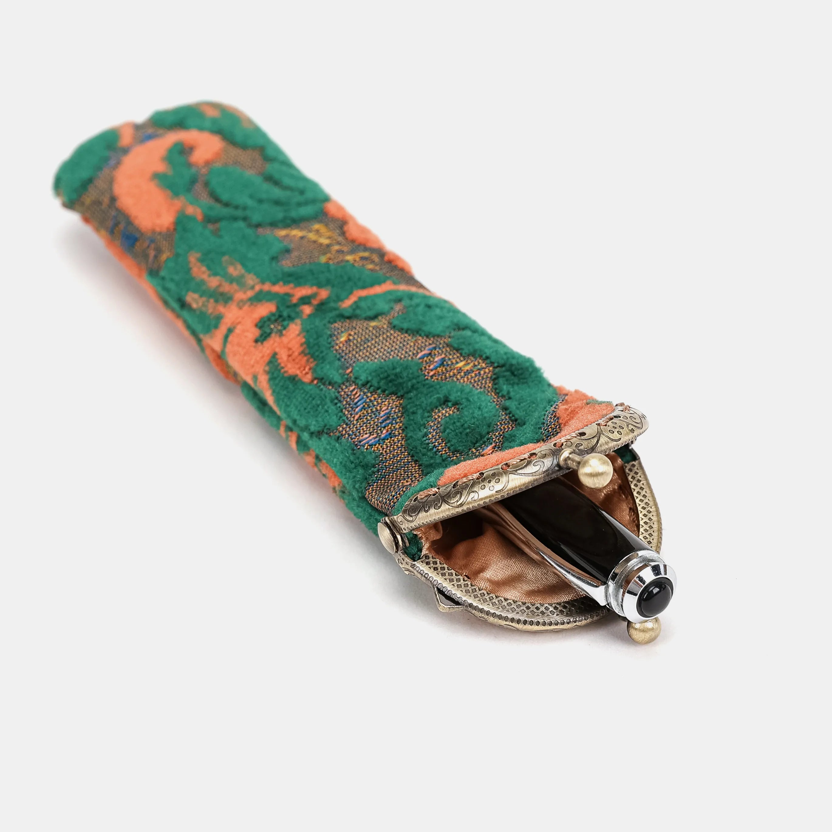 Burnout Velvet Revival Jade Solo Pen Case of America in use