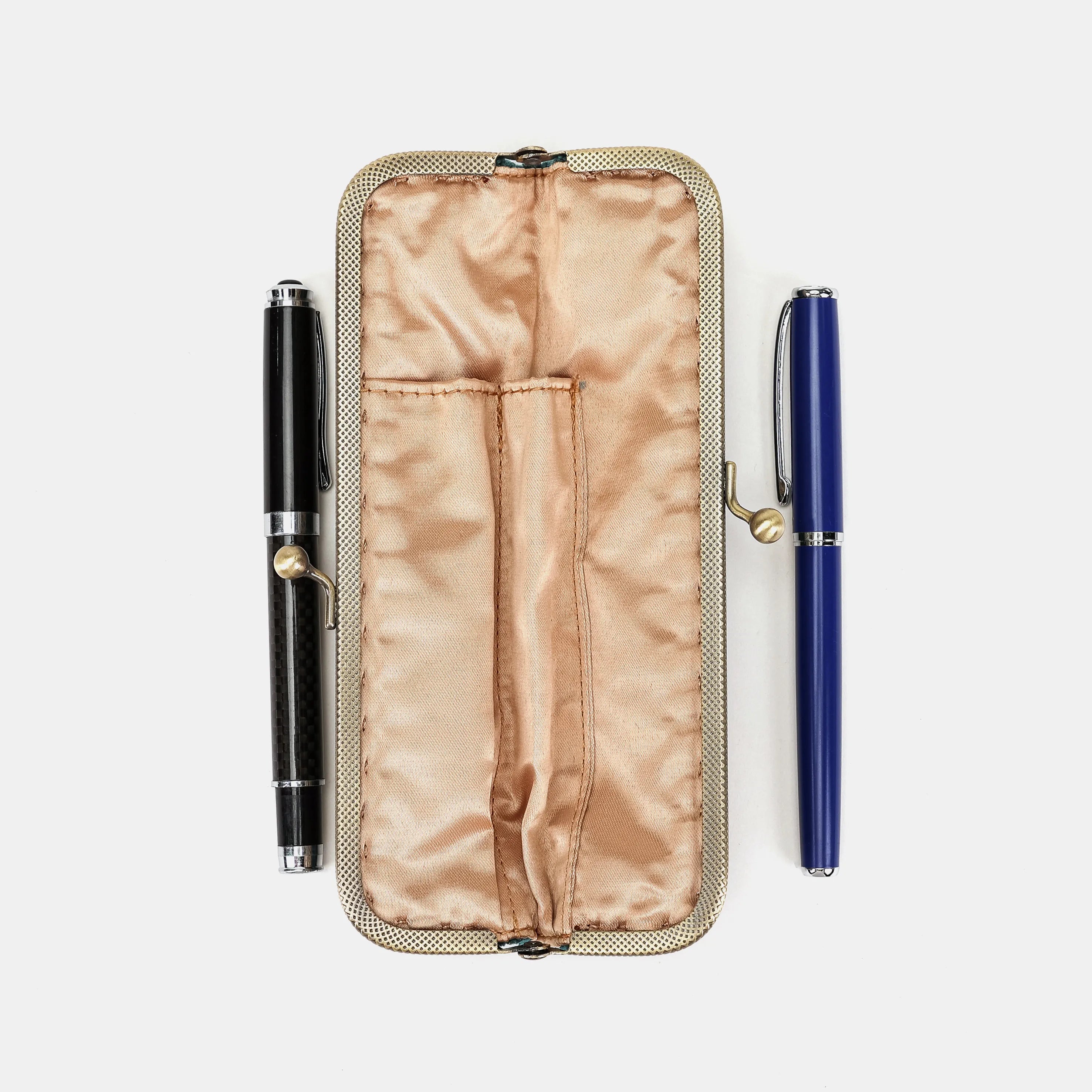 PDX Portland Airport Duo Pen Case Carpetbag of America open