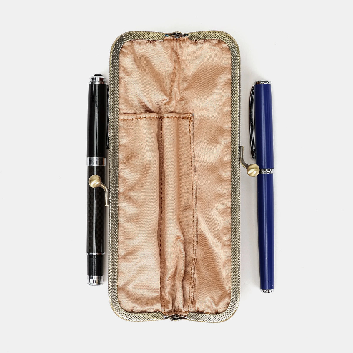 Tartan Stewart Black Duo Pen Case Carpetbag of America open