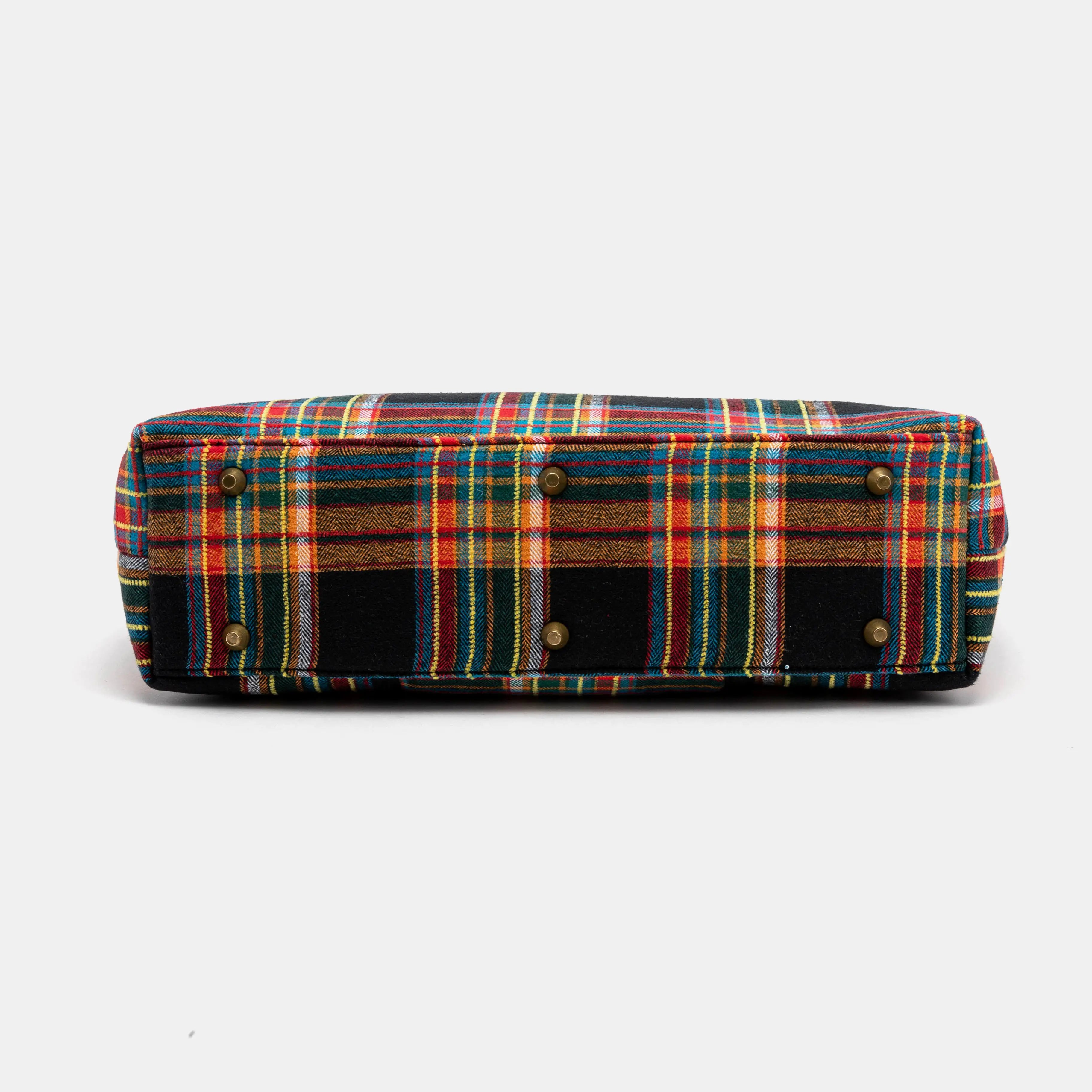 Tartan Stewart Black Laptop Work Bag Carpetbag of America bottom